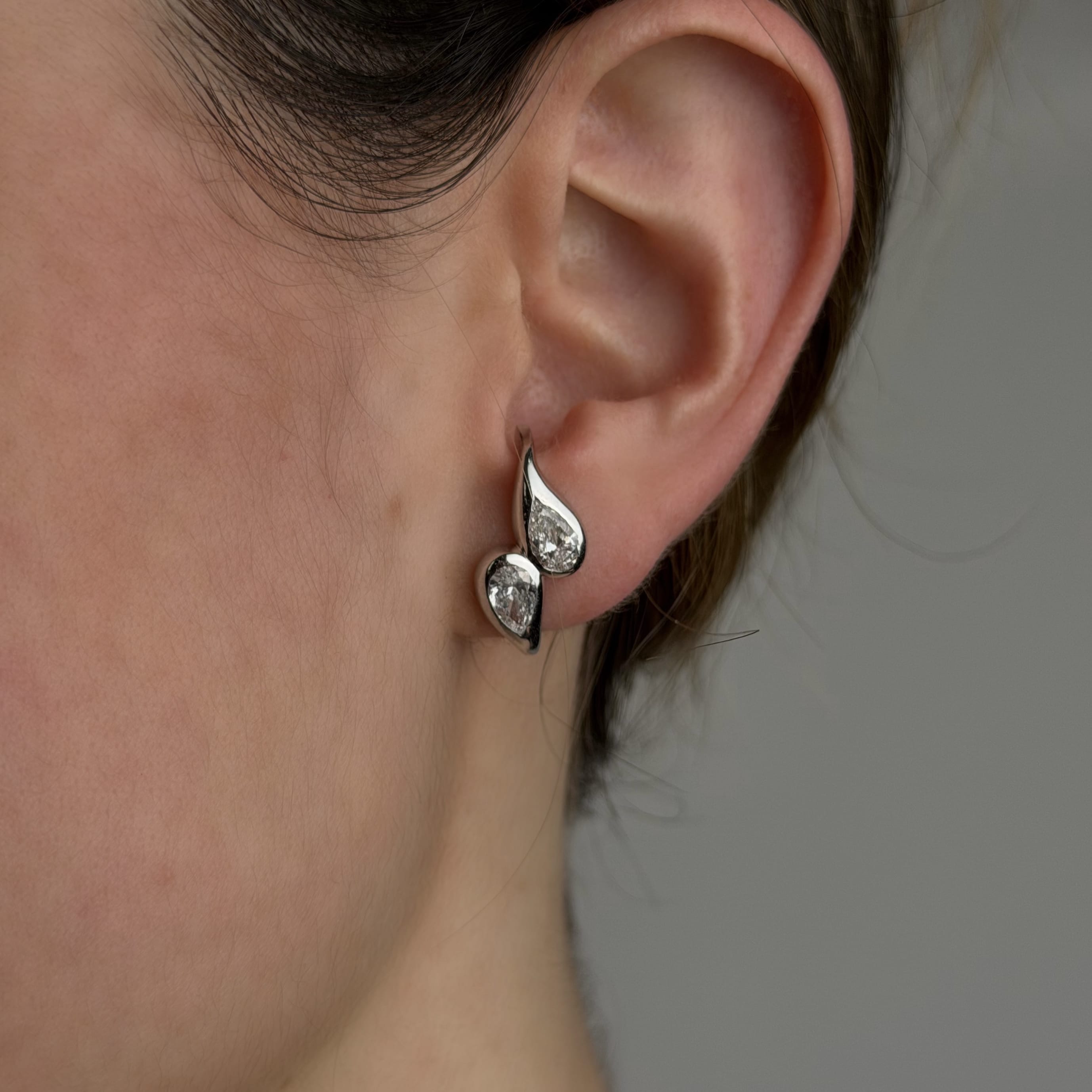 Mika Ear Cuff with Pear Diamonds