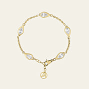 Mika Pear Shaped Diamond Bracelet in Yellow Gold