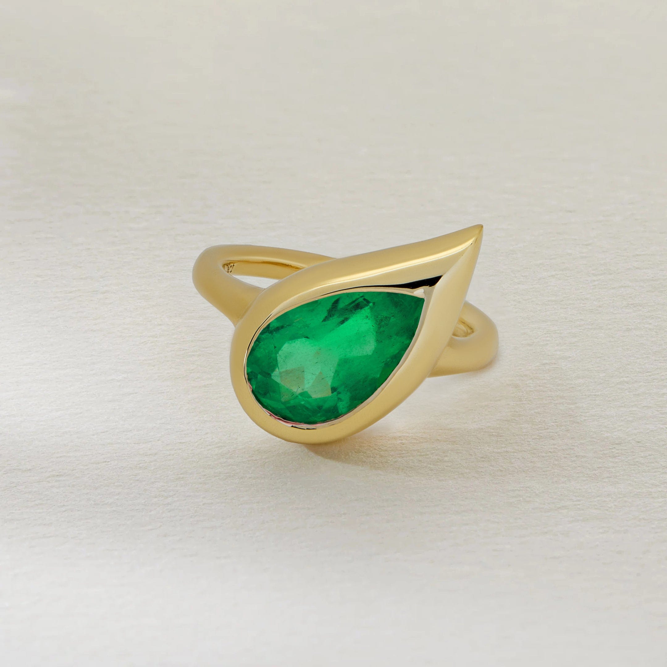 mika-pinky-ring-in-yellow-gold-with-colombian-emerald-jewels-aficionado-1191884854.jpg