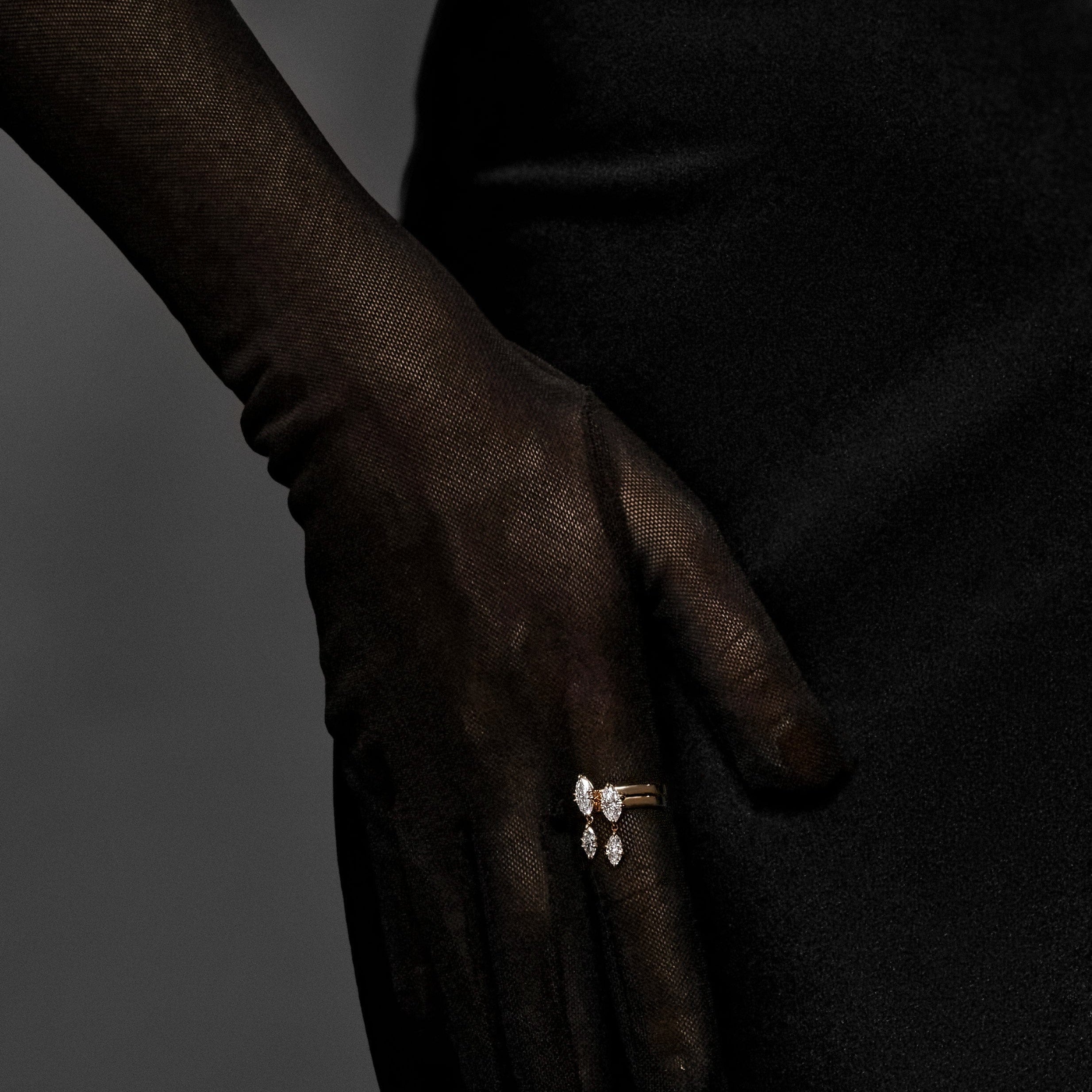 model-watches54433_JA-rings-YG-stacking-_desat.jpg