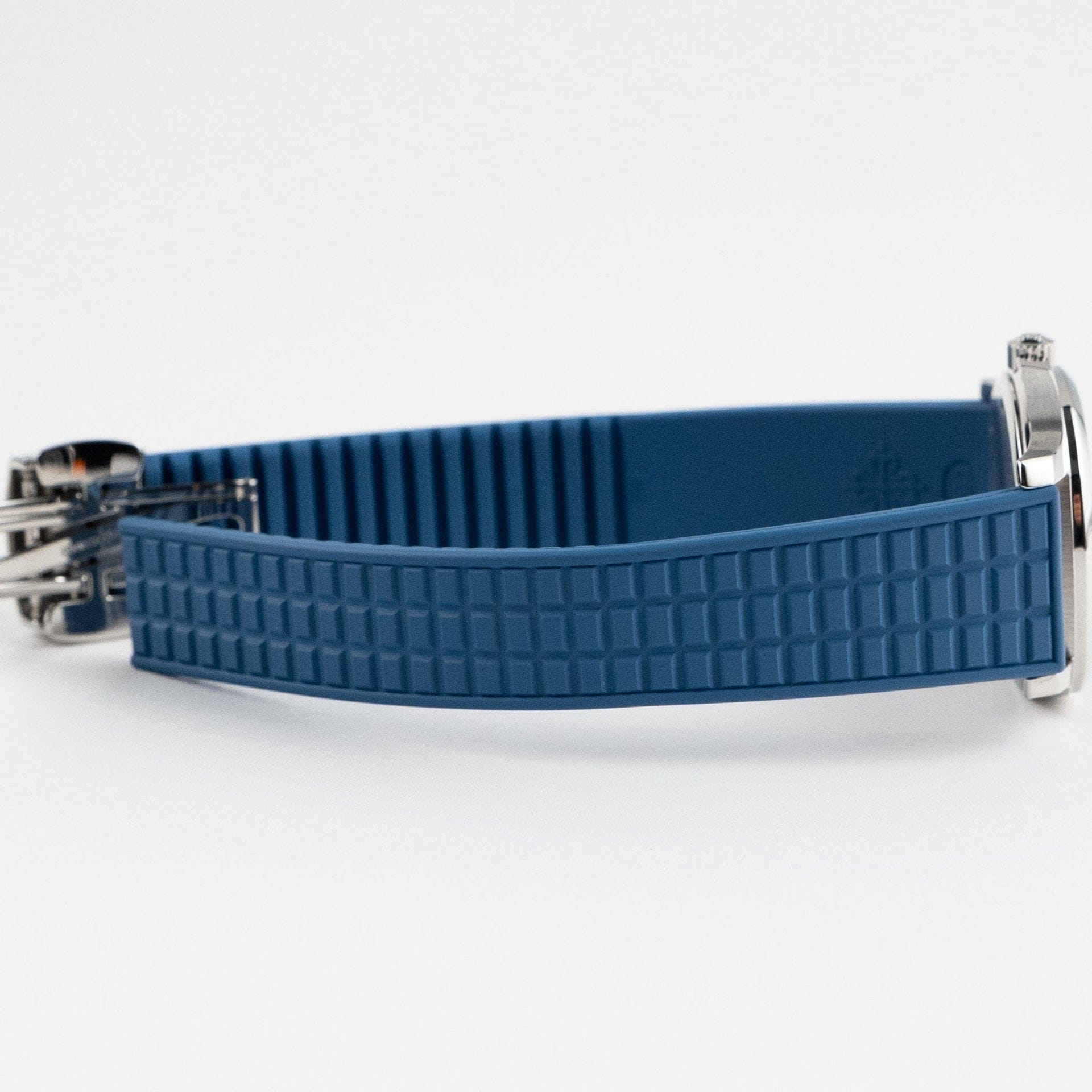 Patek Philippe Aquanaut Luce 5067A-022 'Ladies' Stainless Steel Blue Dial Diamond Bezel (2015)