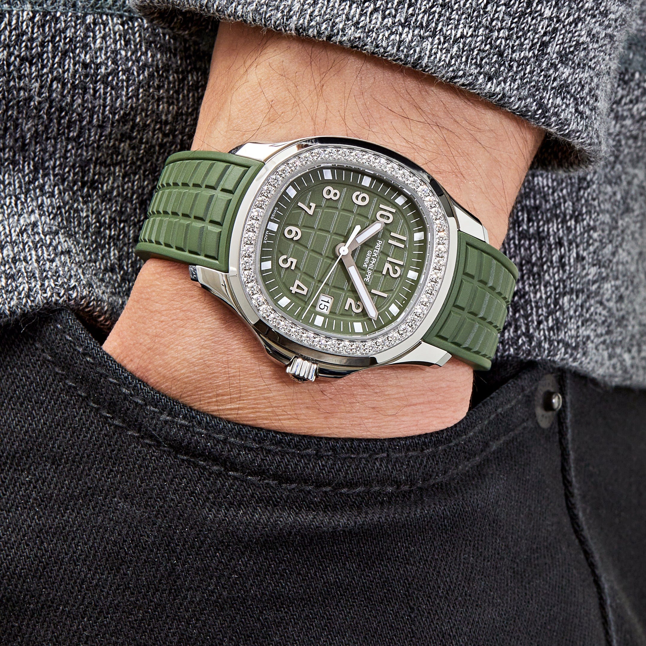 Patek Philippe Aquanaut Luce 5267/200A-011 Stainless Steel Green Dial Diamond Bezel (2025)