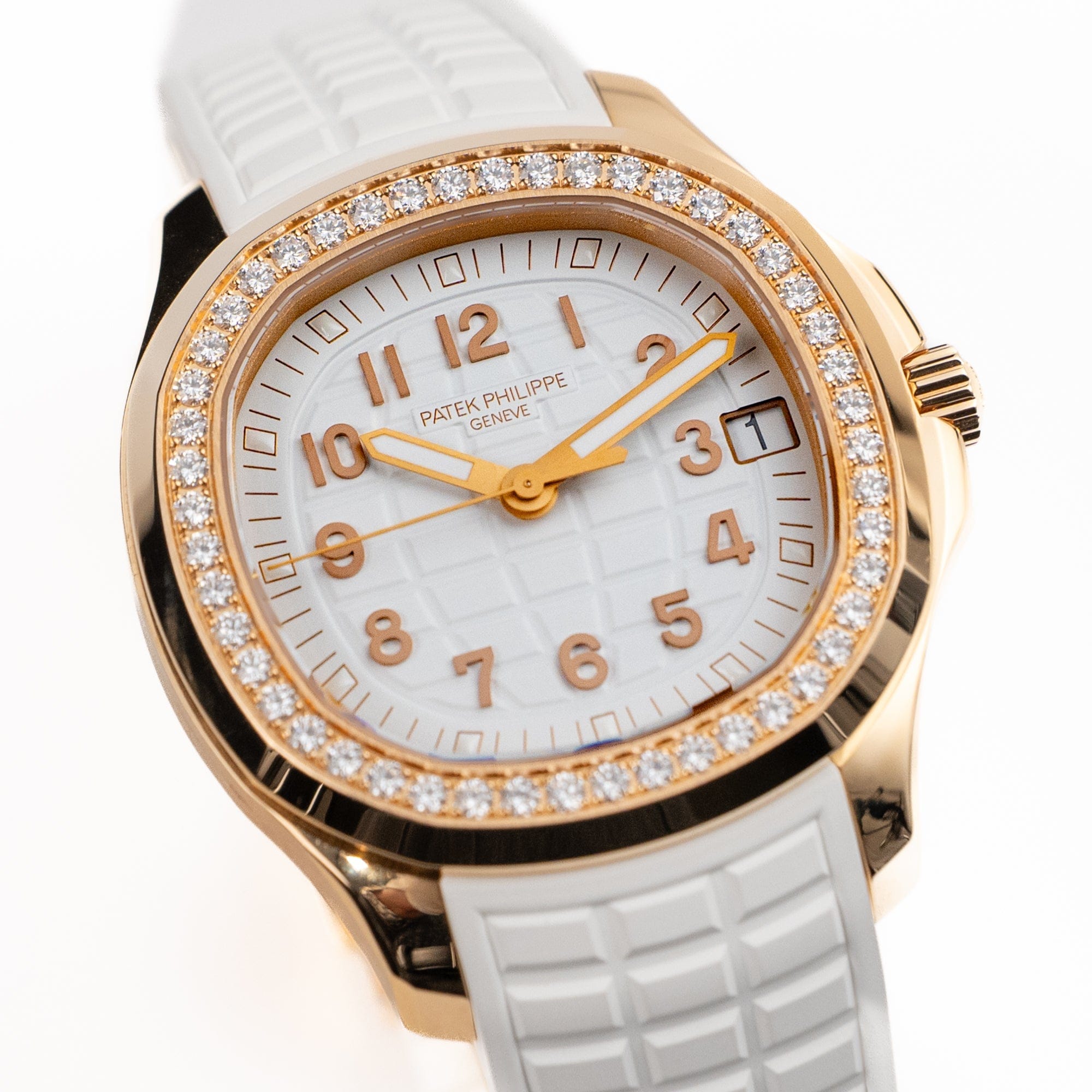 Patek Philippe Aquanaut Luce 5268/200R-001 Rose Gold White Dial Diamond Bezel