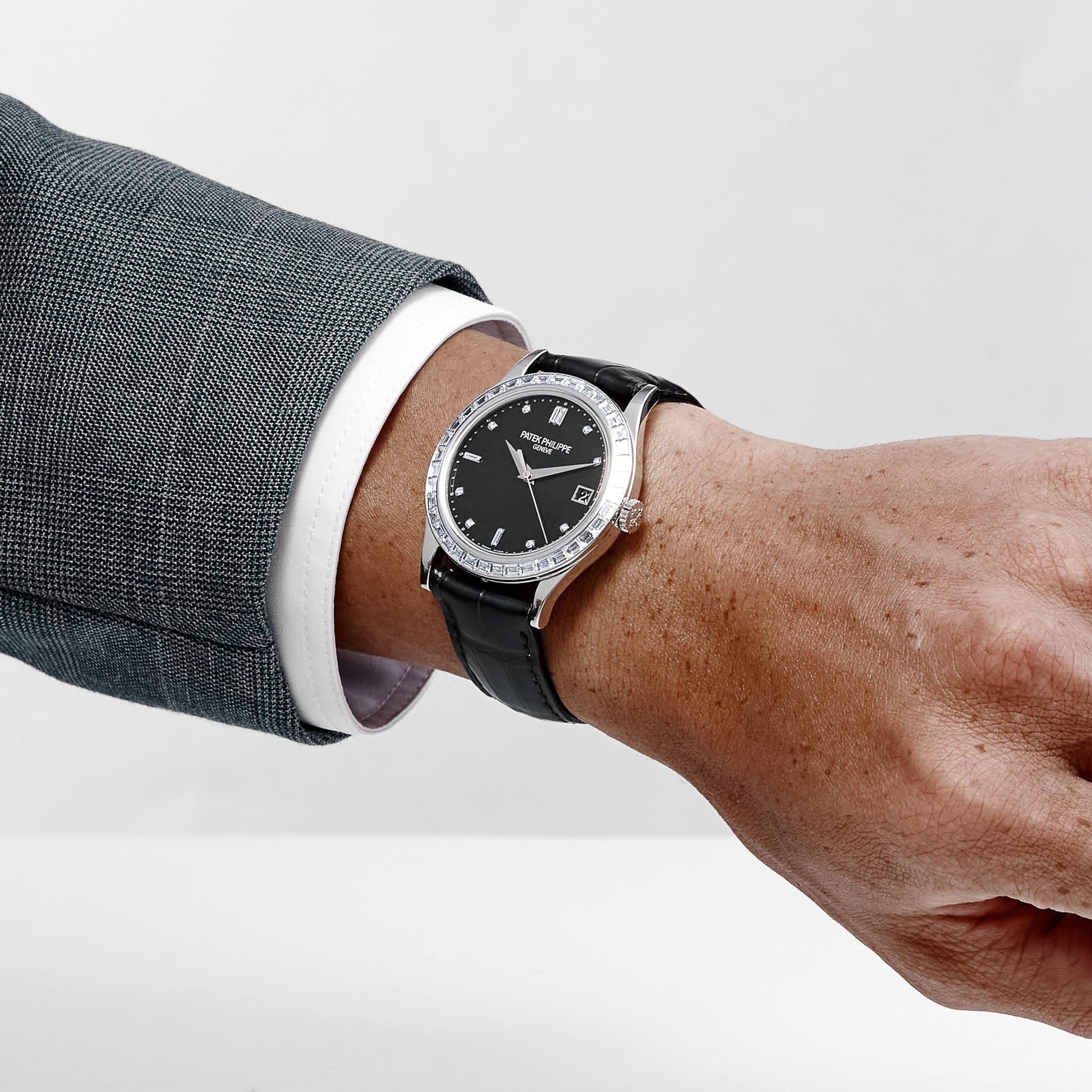 patek-philippe-calatrava-5298p-012-platinum-black-diamond-dial-diamond-bezel-2015-patek-philippe-1202716337.jpg