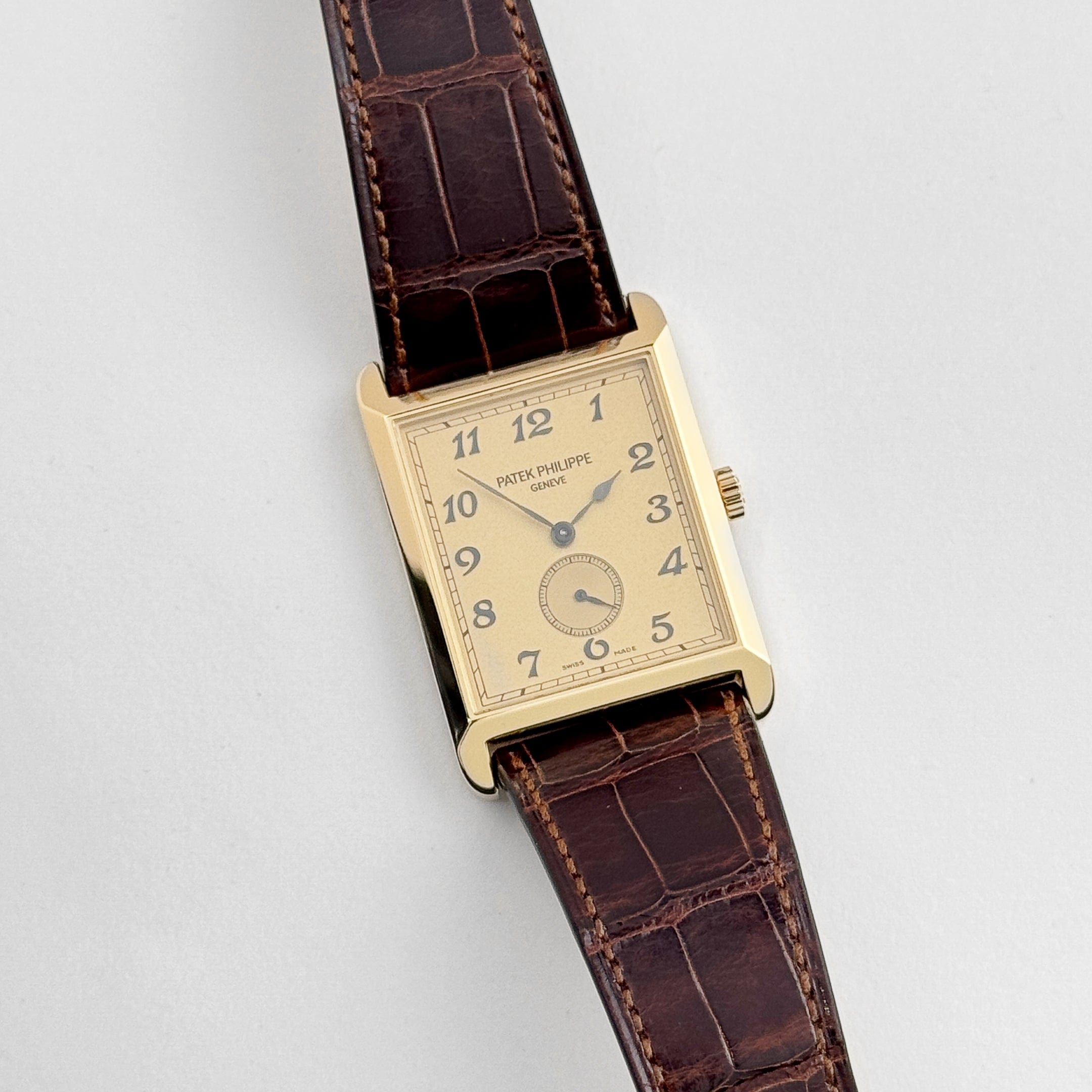 Patek Philippe Gondolo 5109J-010 Yellow Gold Gold Dial Arabic Numerals (Open Date)