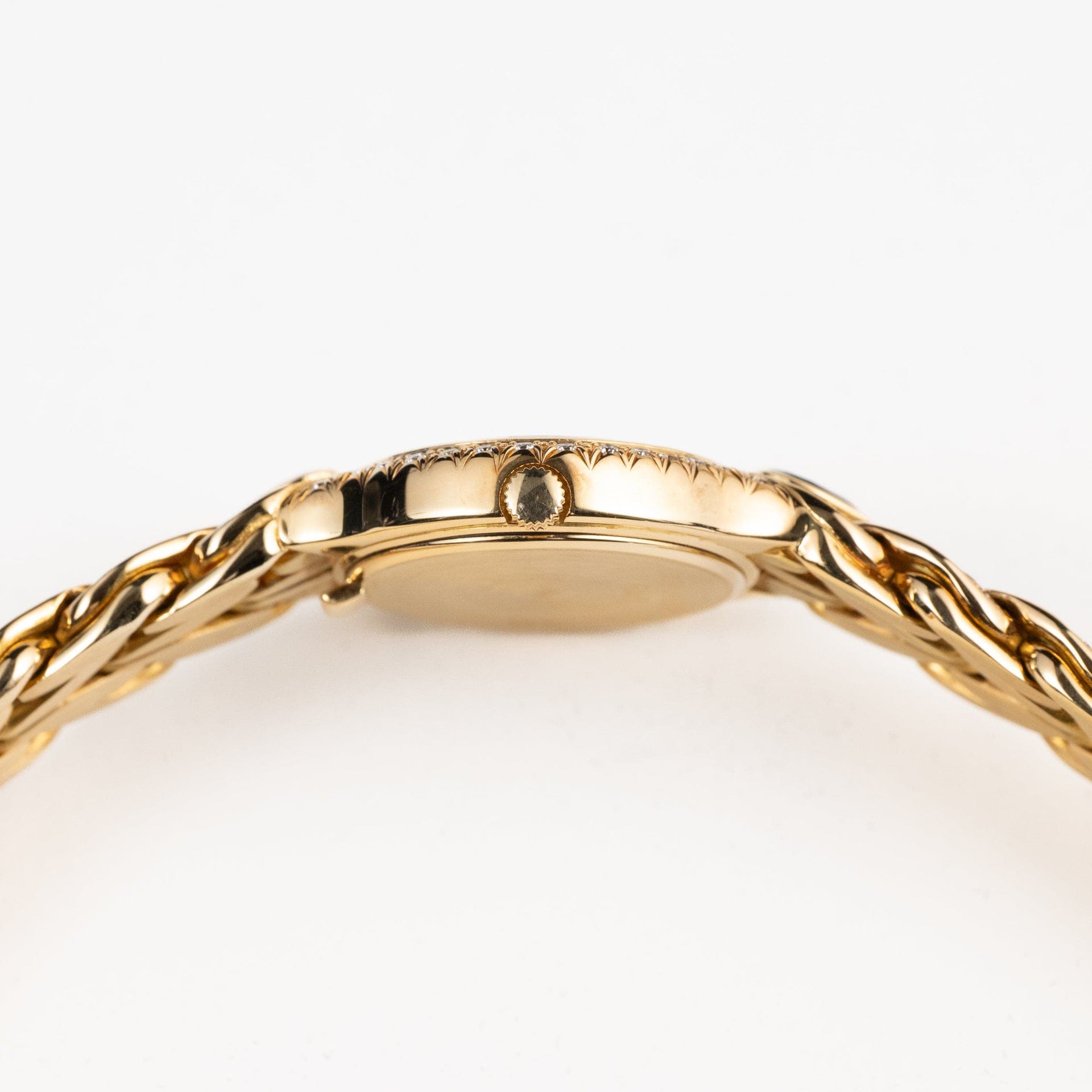 Patek Philippe La Flamme 4818/11 'Ladies' Yellow Gold Diamonds Blue Sapphires Quartz