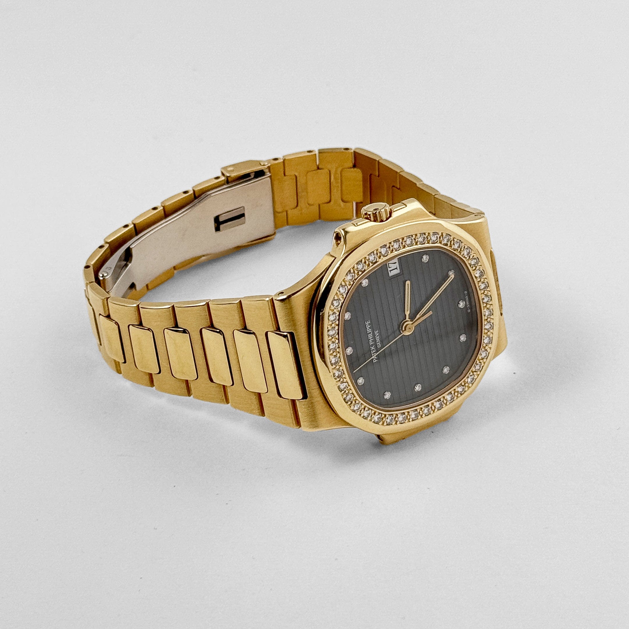 Patek Philippe Nautilus 3800/003 Yellow Gold Black Diamond Dial Diamond Bezel (1992)
