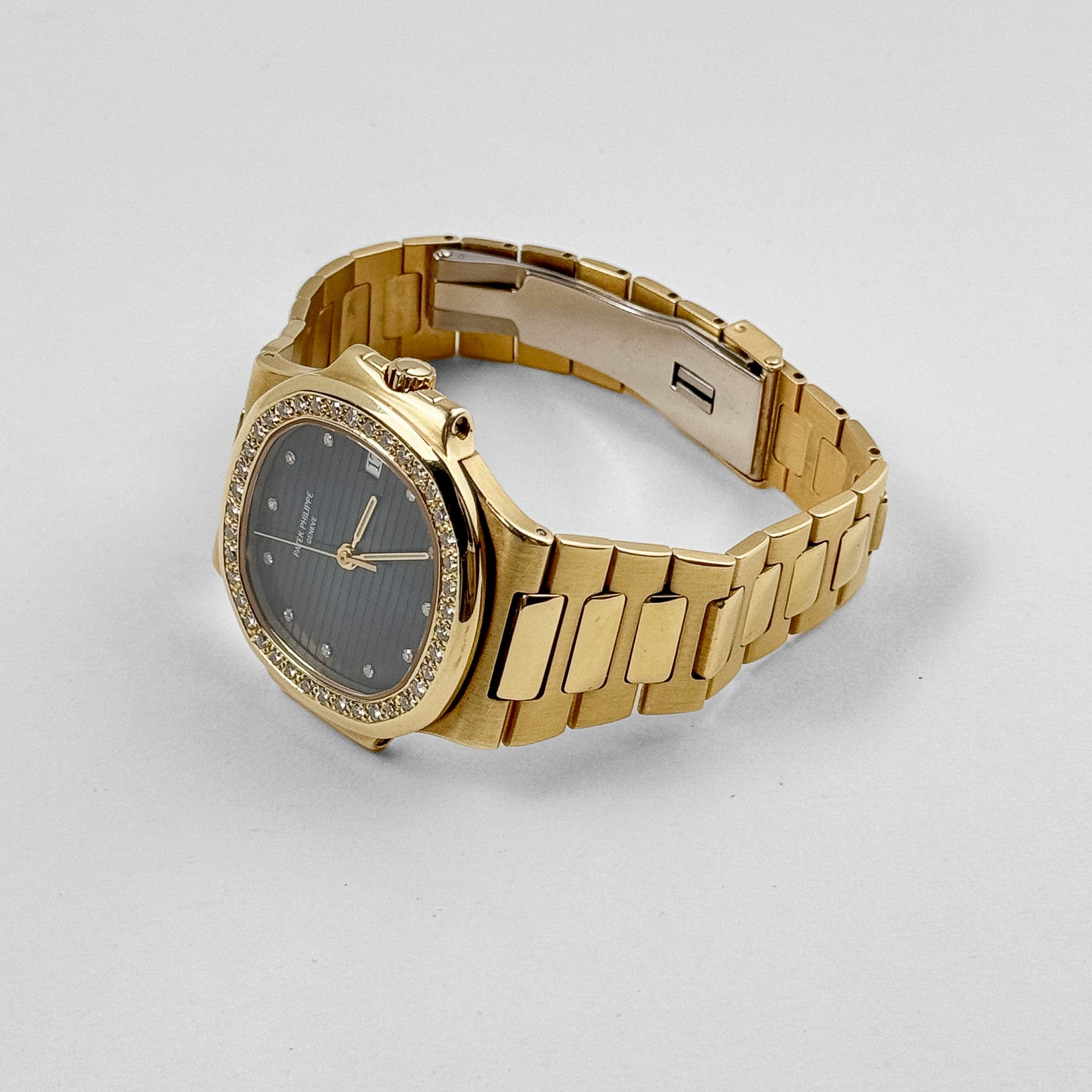 Patek Philippe Nautilus 3800/003 Yellow Gold Black Diamond Dial Diamond Bezel (1992)