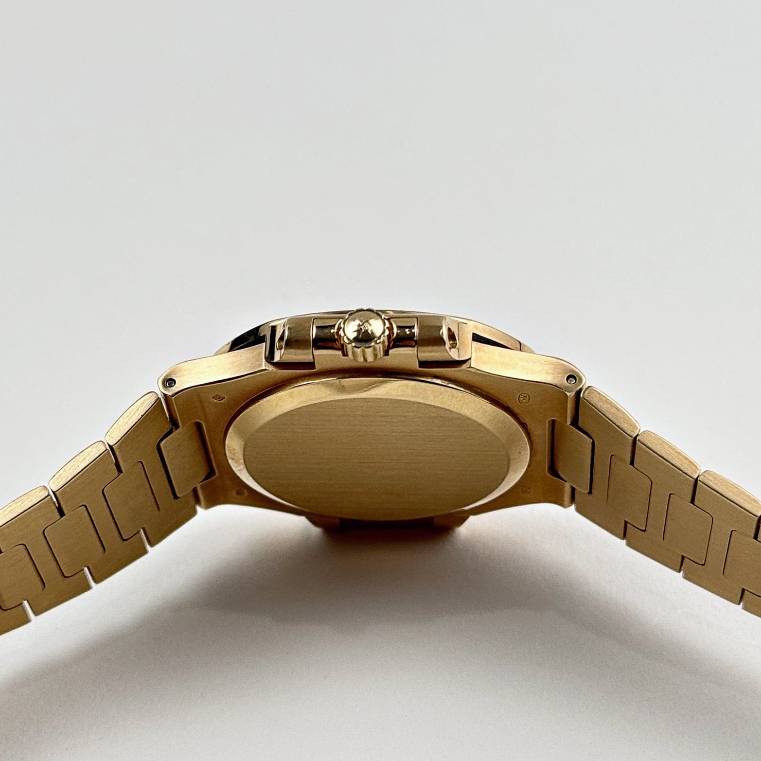 Patek Philippe Nautilus 3800/1J-001 Yellow Gold White Dial
