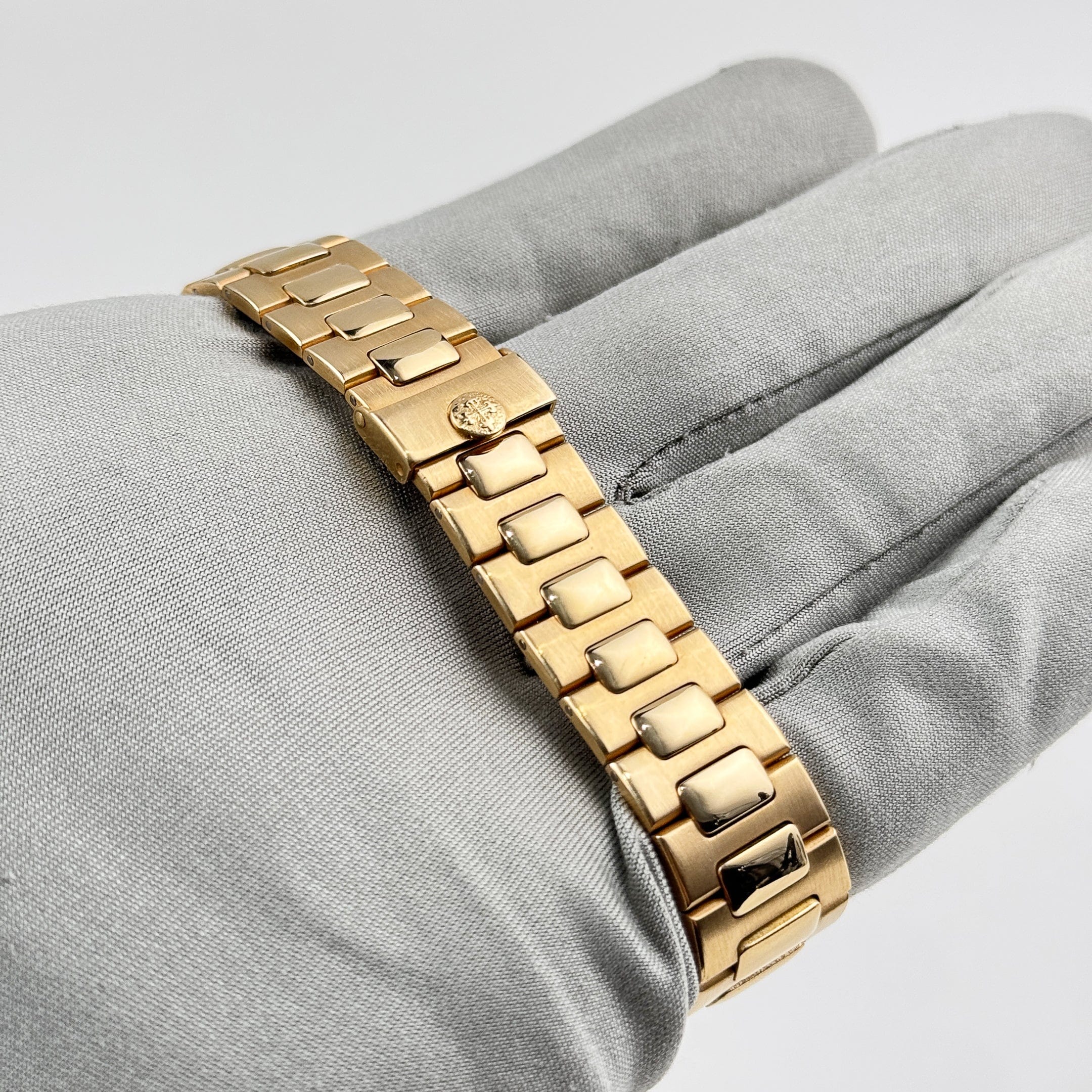 Patek Philippe Nautilus 3800/1J-001 Yellow Gold White Dial