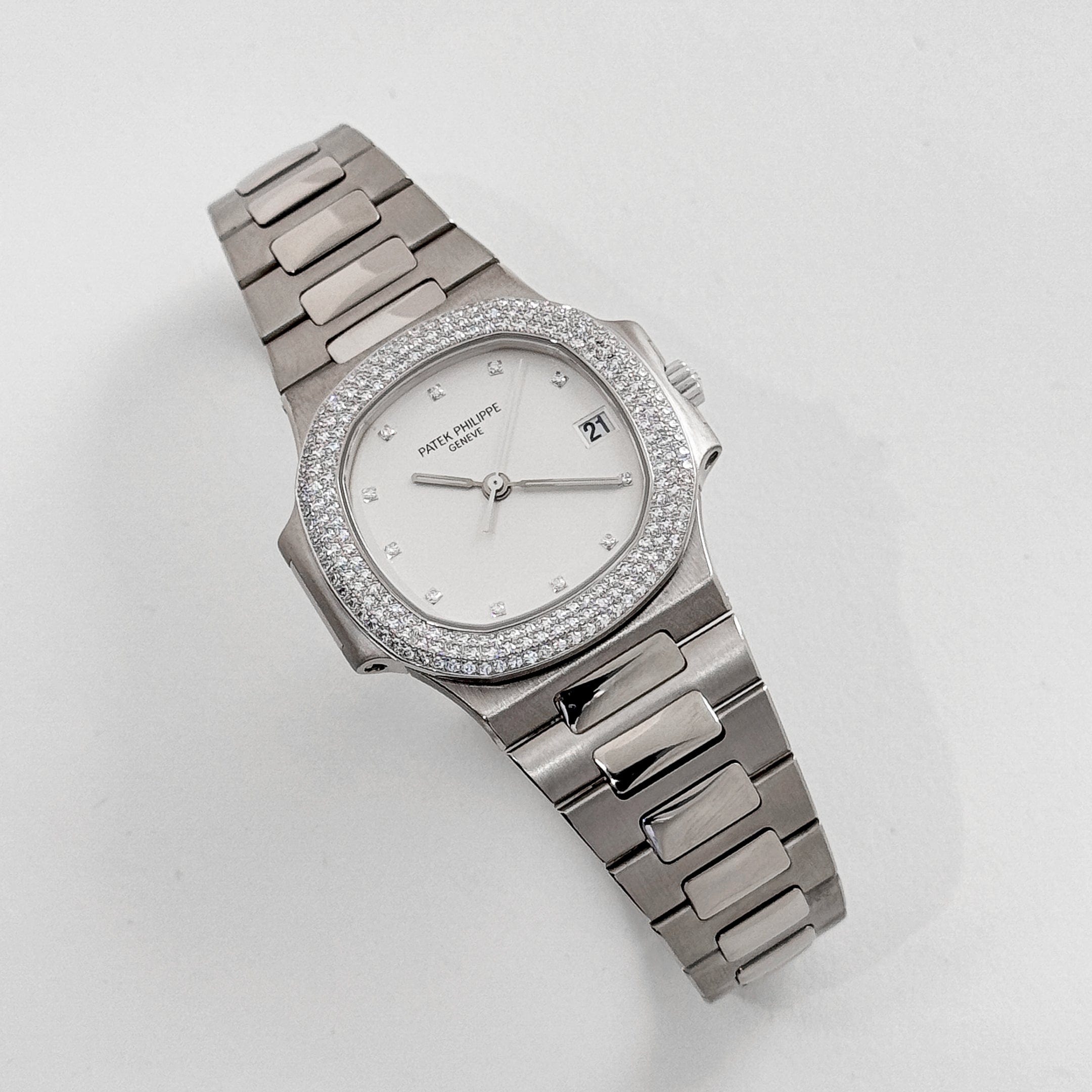 Patek Philippe Nautilus 3800/4G-001 White Gold White Dial Diamond Set (2004)