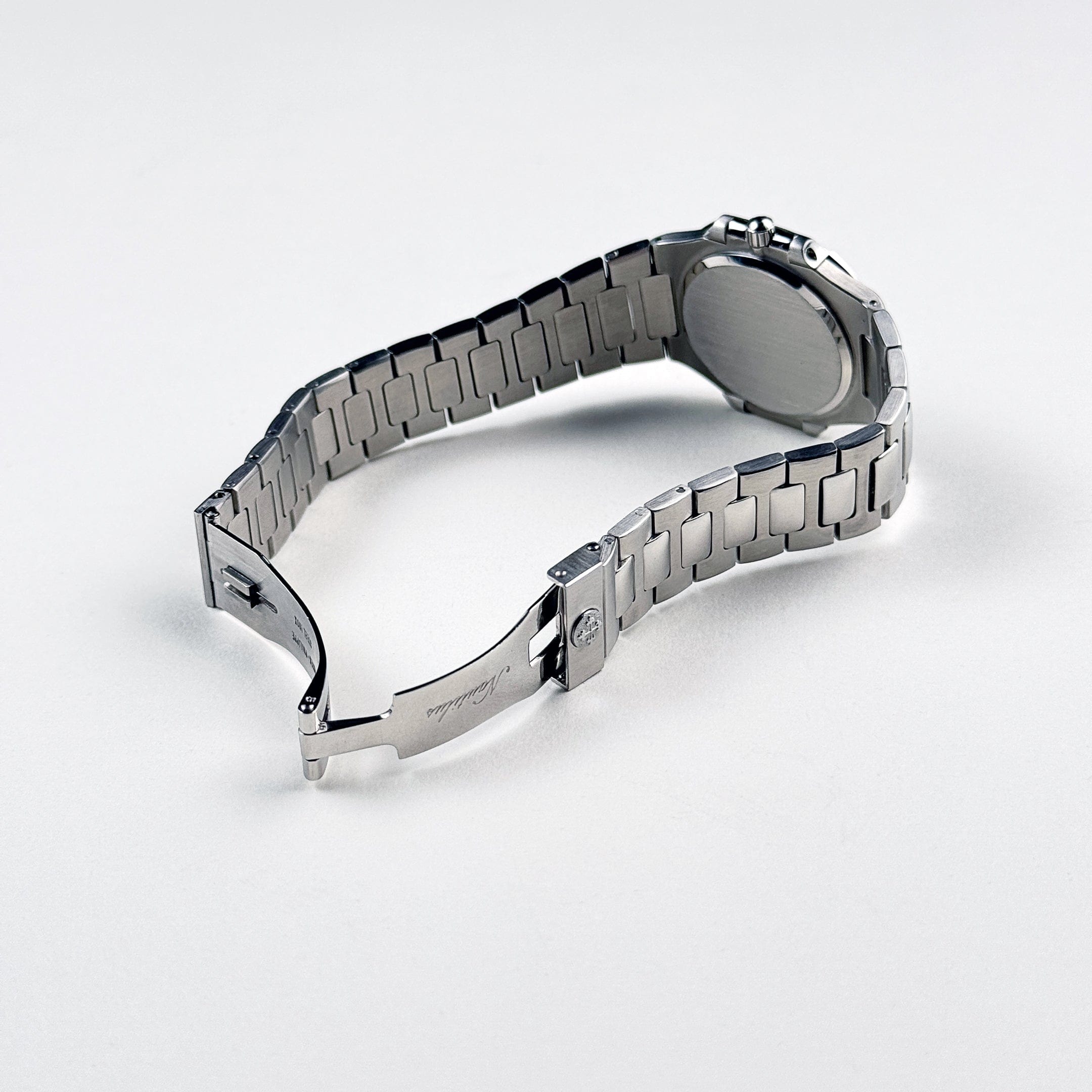 Patek Philippe Nautilus 3900/1A 'Ladies' Quartz Stainless Steel Blue Dial