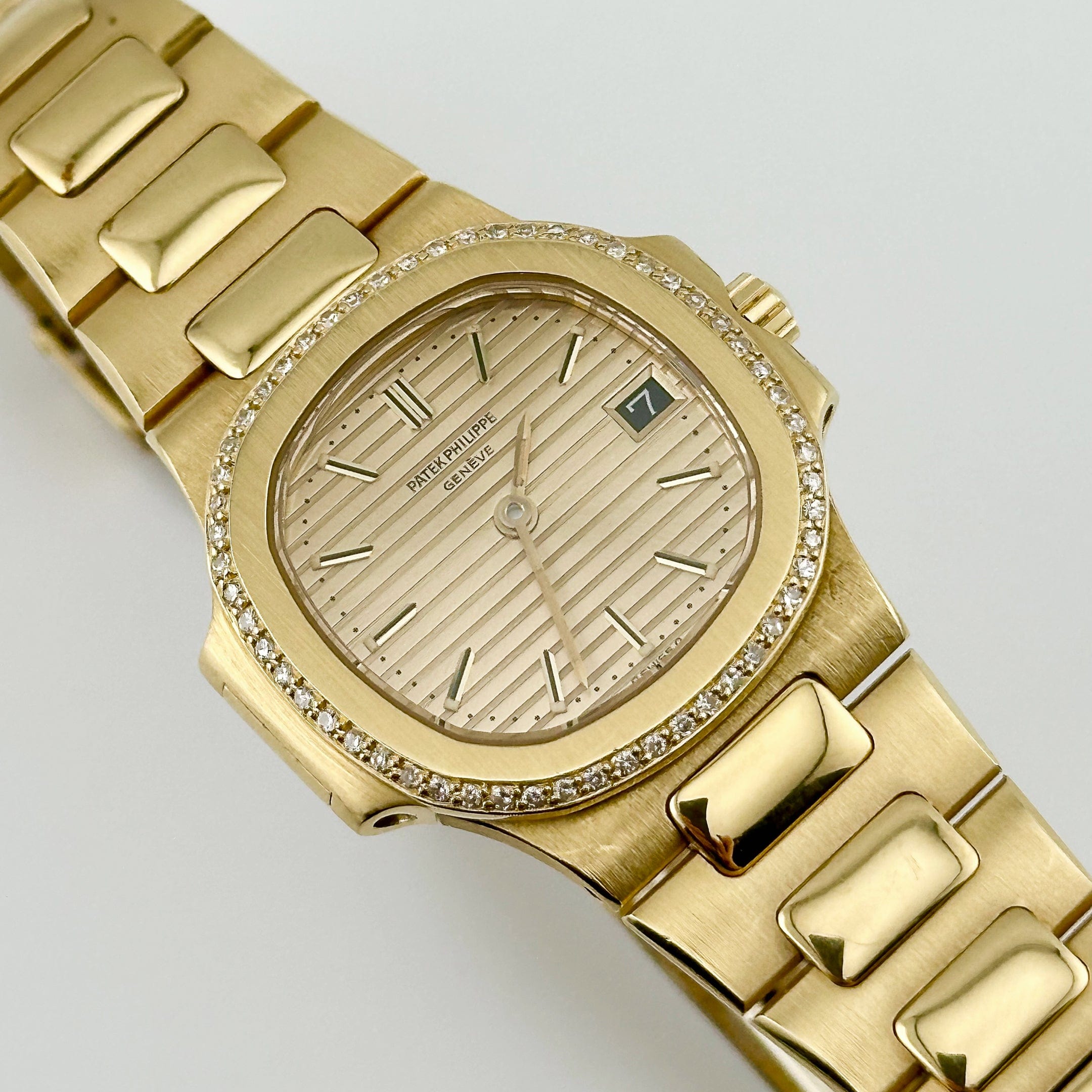 1J Yellow Gold Champagne Dial Diamond Bezel