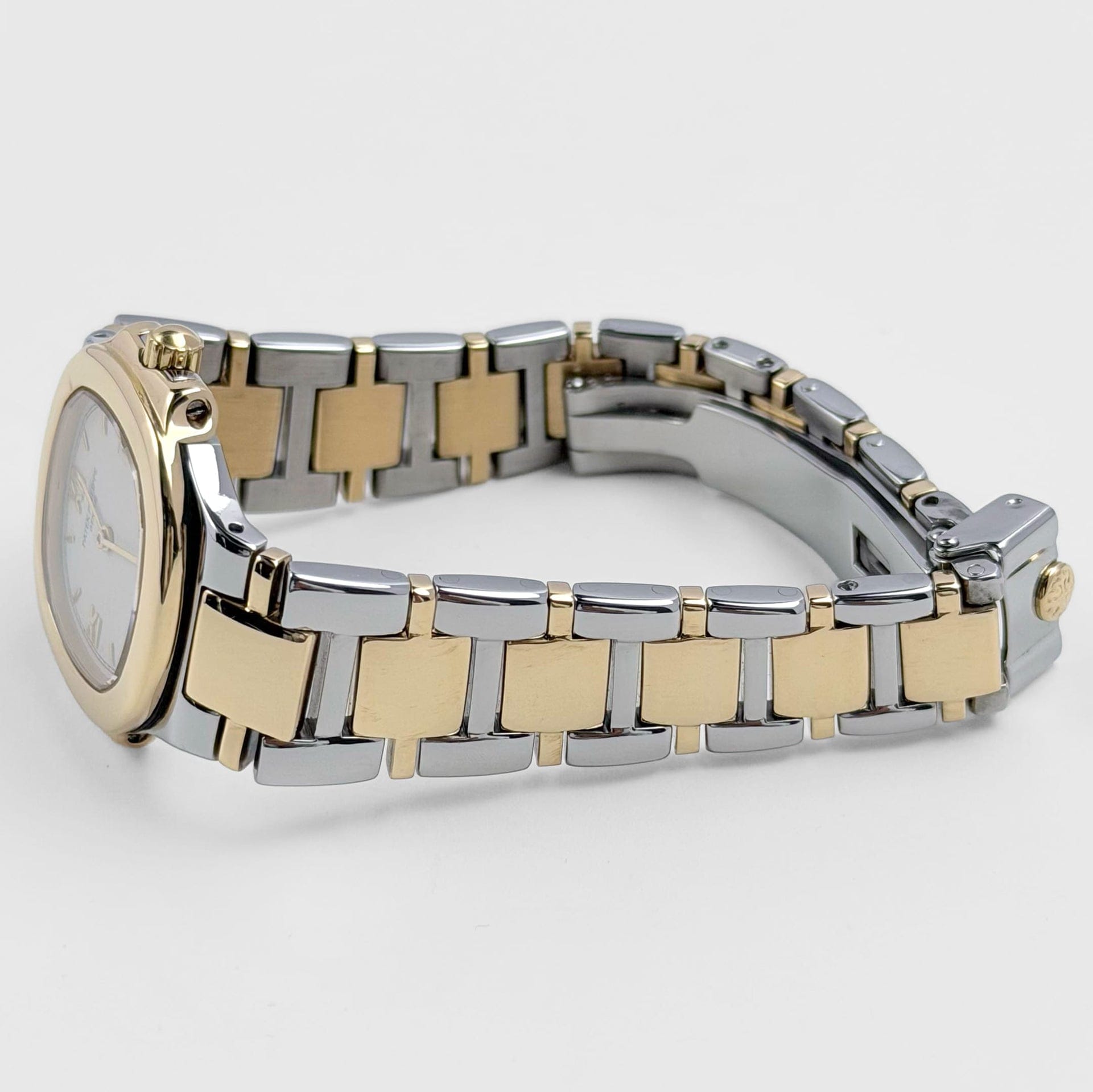 Patek Philippe Nautilus 4700/61 'Ladies' Stainless Steel Yellow Gold White Dial Quartz