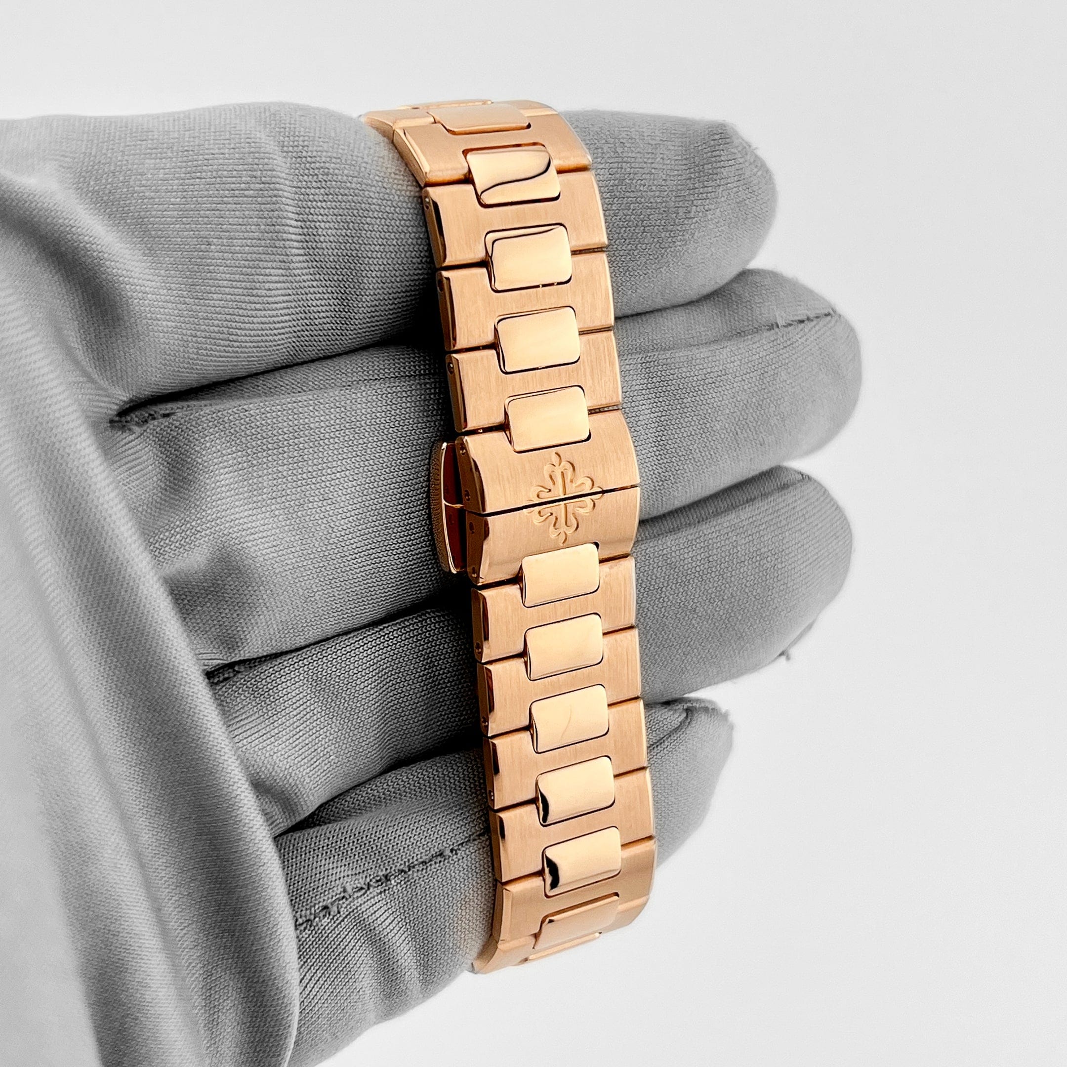 Patek Philippe Nautilus 7010/1R-010 'Ladies' Rose Gold Brown Dial Diamond Bezel (2014)
