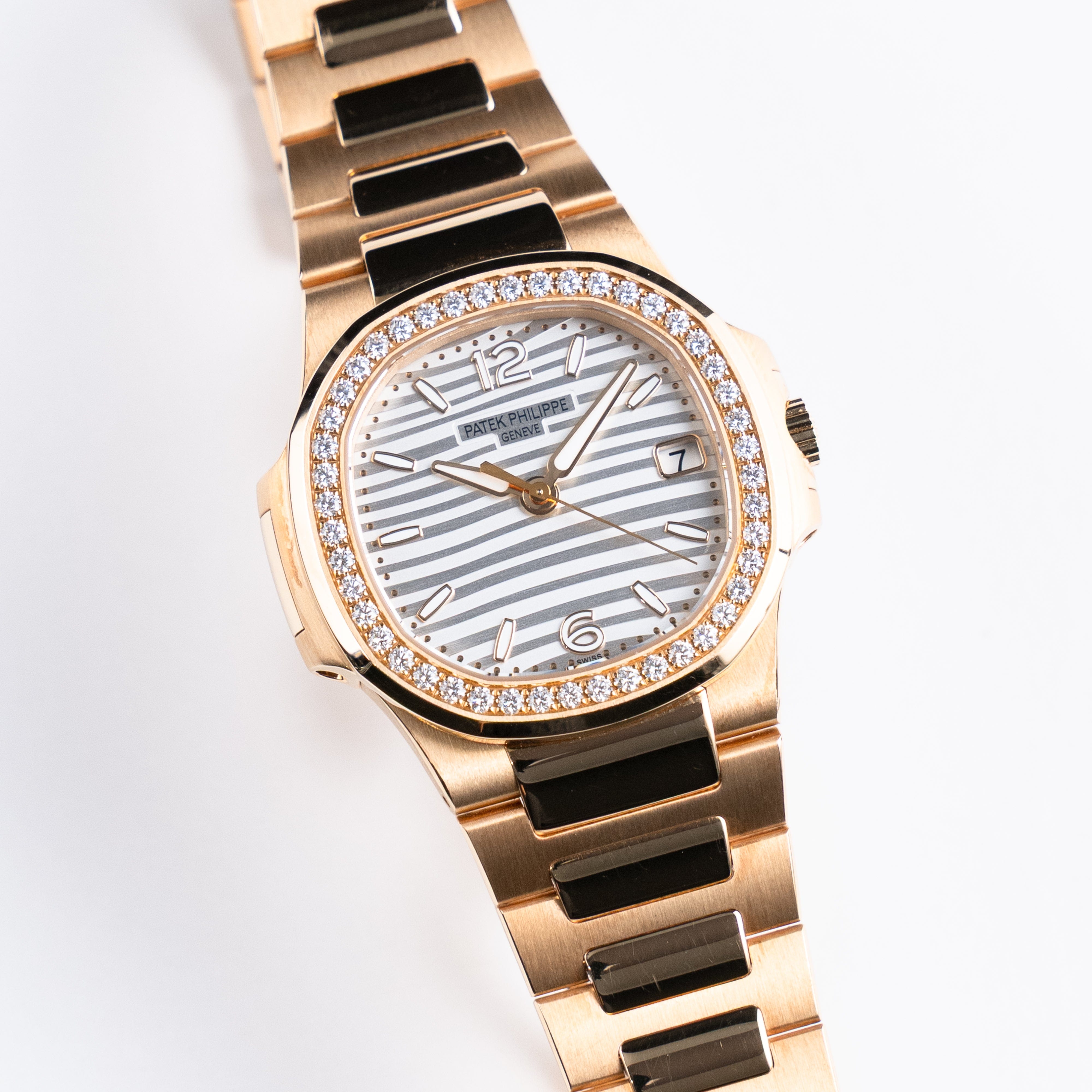Patek Philippe Nautilus 7010/1R-011 'Ladies' Rose Gold Silver Dial Diamond Bezel Quartz