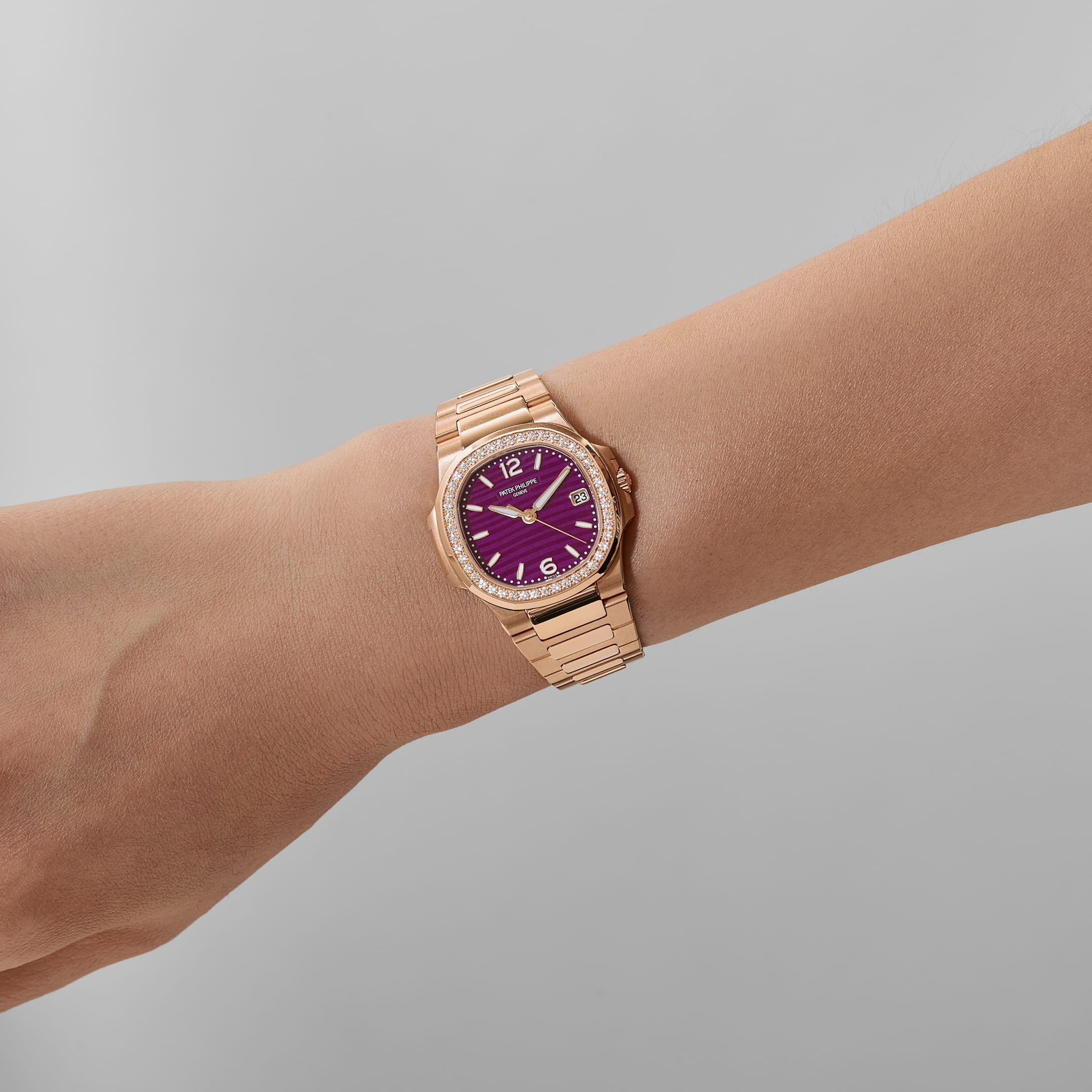 patek-philippe-nautilus-7010-1r-013-ladies-rose-gold-purple-dial-diamond-bezel-quartz-2026-patek-philippe-1255791598.jpg