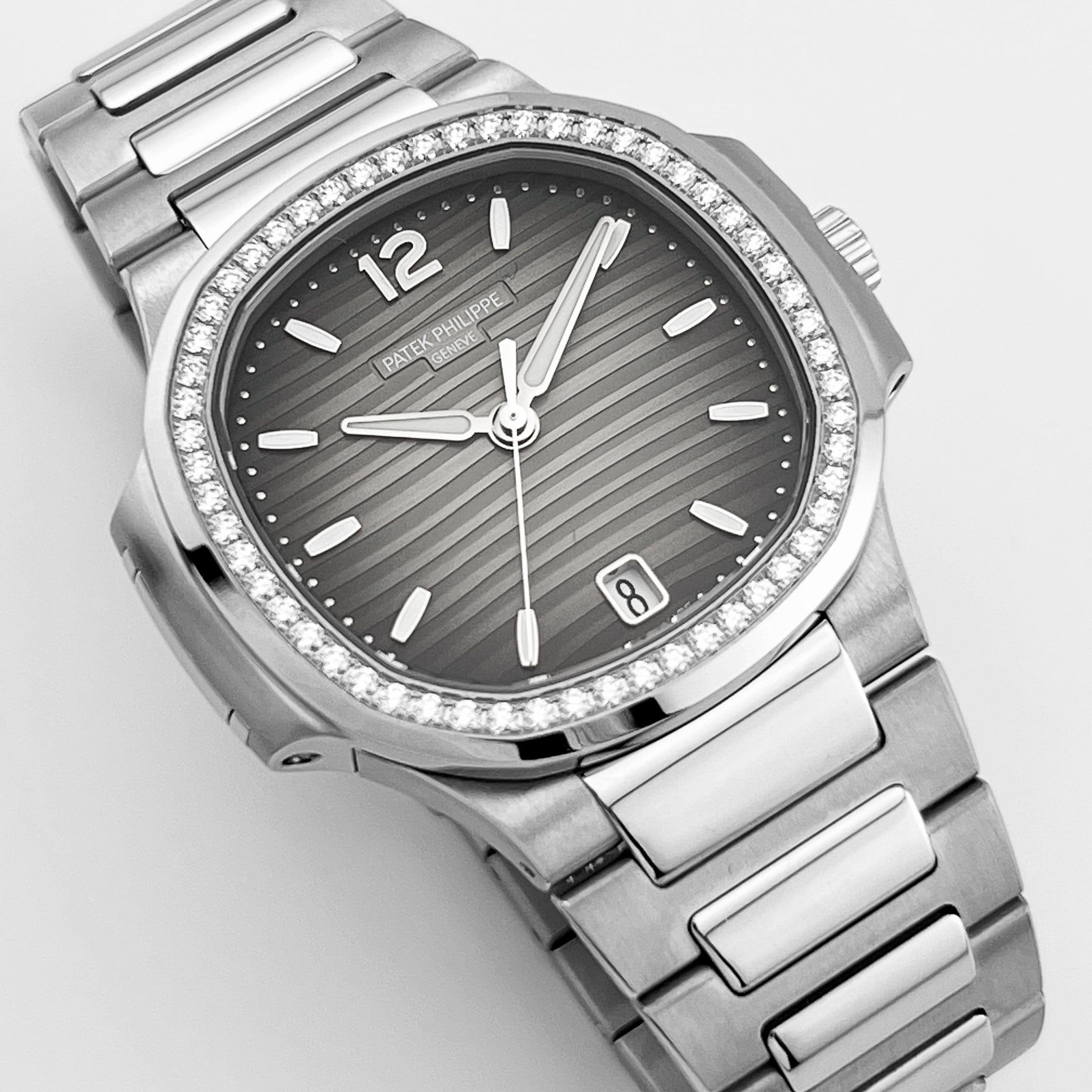 Patek Philippe Nautilus 7118/1200A-011 'Ladies' Stainless Steel Grey Dial Diamond Bezel