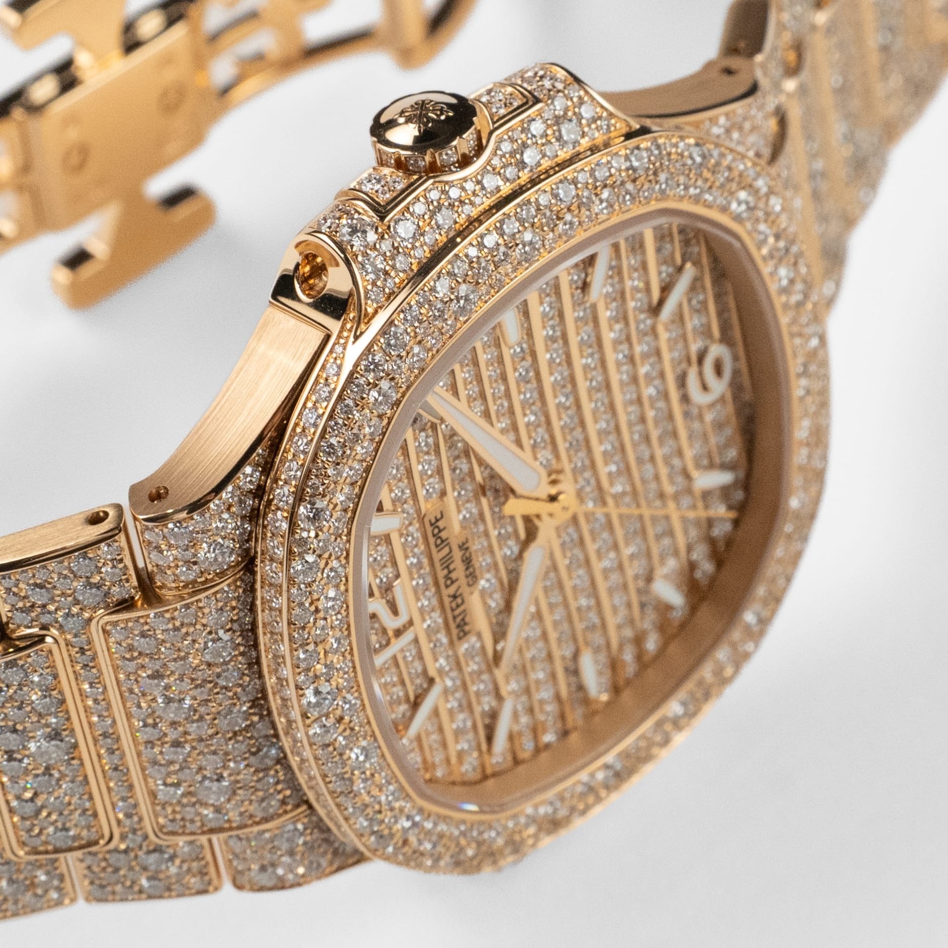 Patek Philippe Nautilus 7118/1450R-001 'Ladies' Rose Gold Diamond Set (2026)