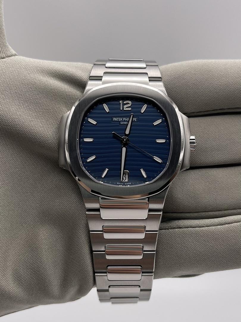 Patek Philippe Nautilus 7118/1A-001 'Ladies' Stainless Steel Blue Dial