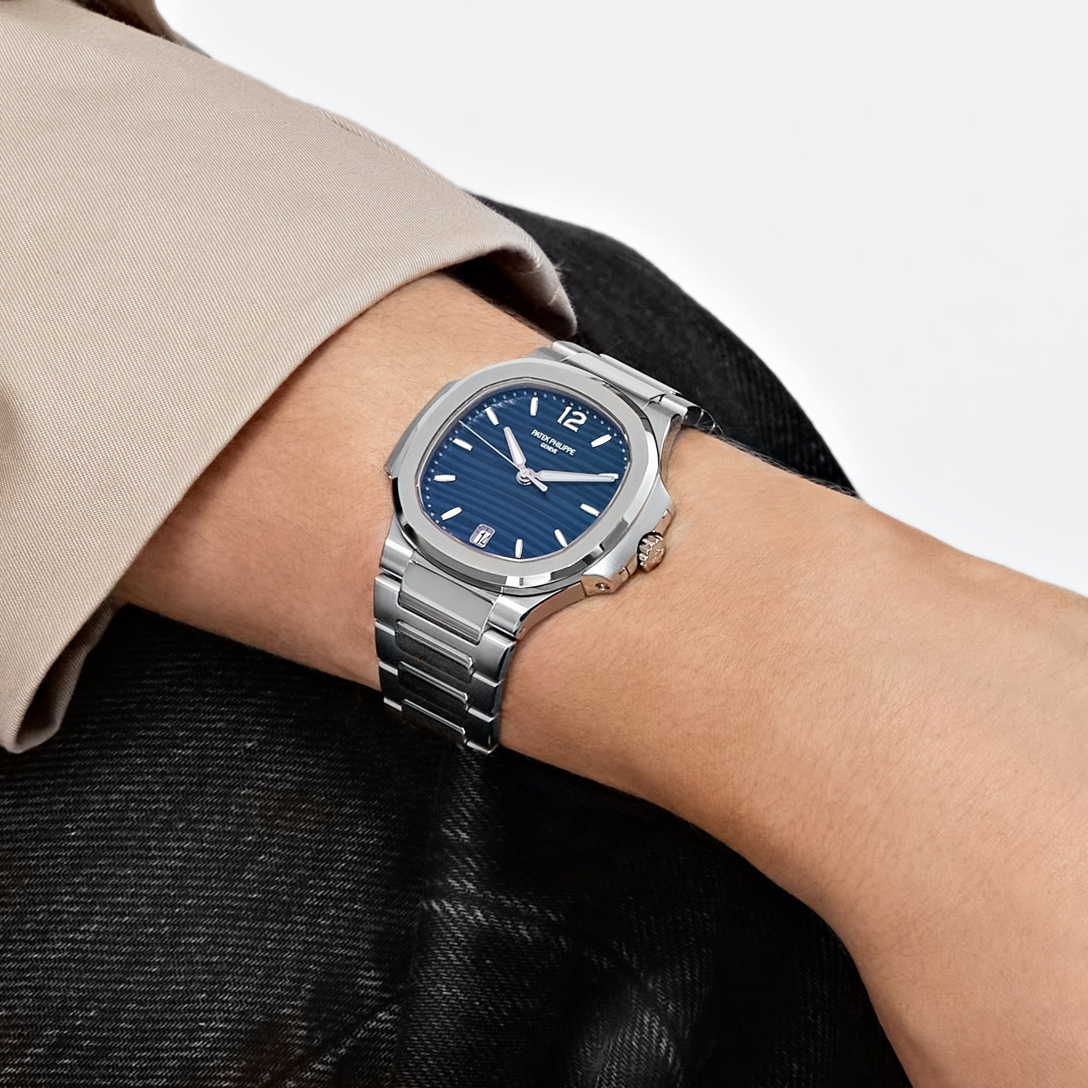 Patek Philippe Nautilus 7118/1A-001 'Ladies' Stainless Steel Blue Dial