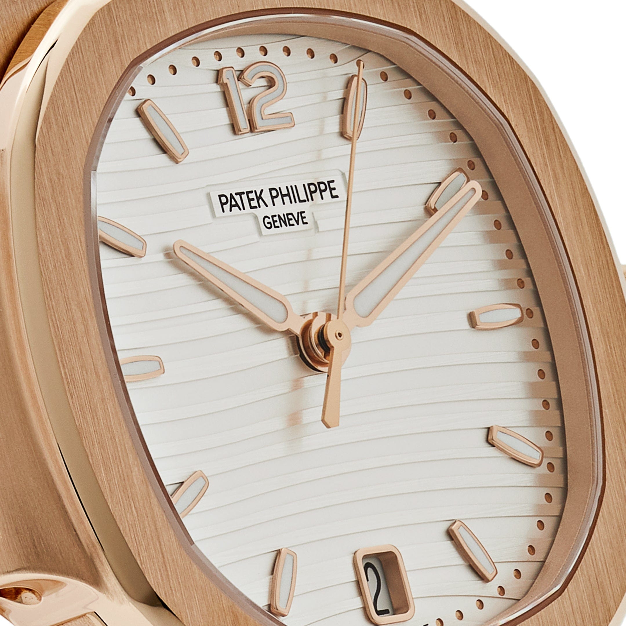 Patek Philippe Nautilus 7118/1R-001 Ladies Automatic Rose Gold Silvery Opaline Dial (2024)