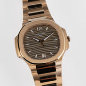 Patek Philippe Nautilus 7118/1R-010 'Ladies' Rose Gold Champagne Golden Dial