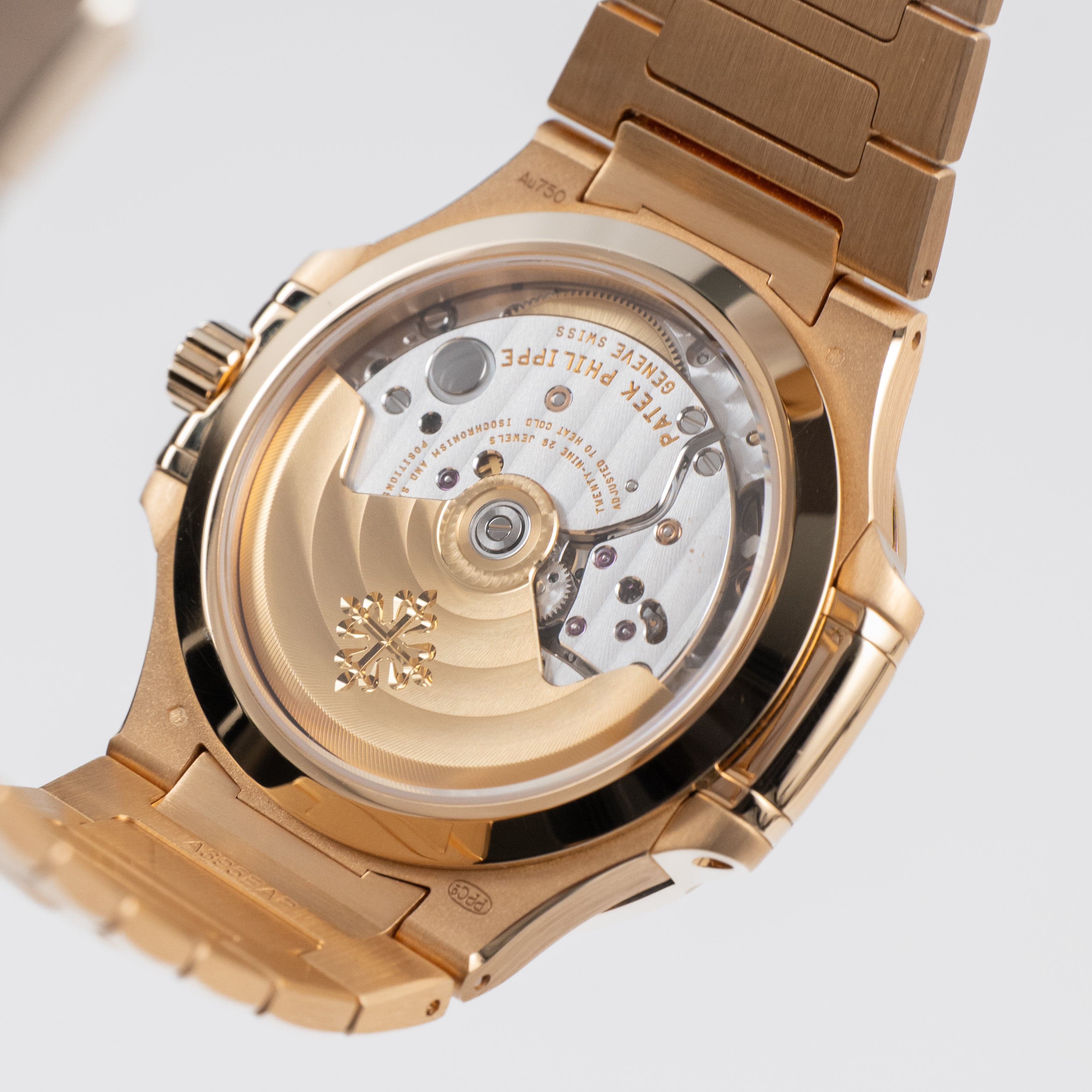 Patek Philippe Nautilus 7118/1R-010 'Ladies' Rose Gold Champagne Golden Dial