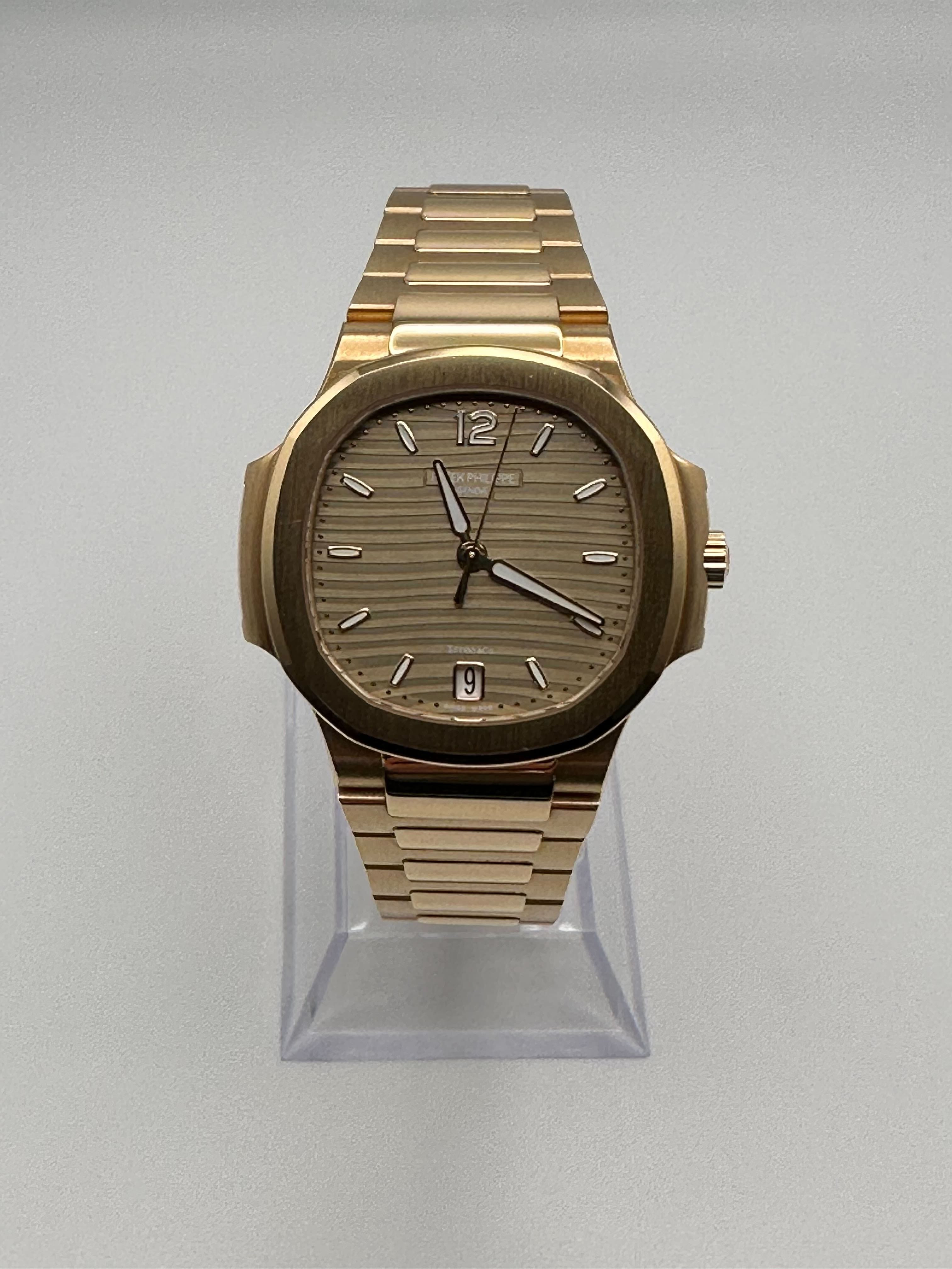 Luxury Watch Patek Philippe Nautilus 35mm Rose Gold Tiffany Dial 7118/1R-010 Wrist Aficionado