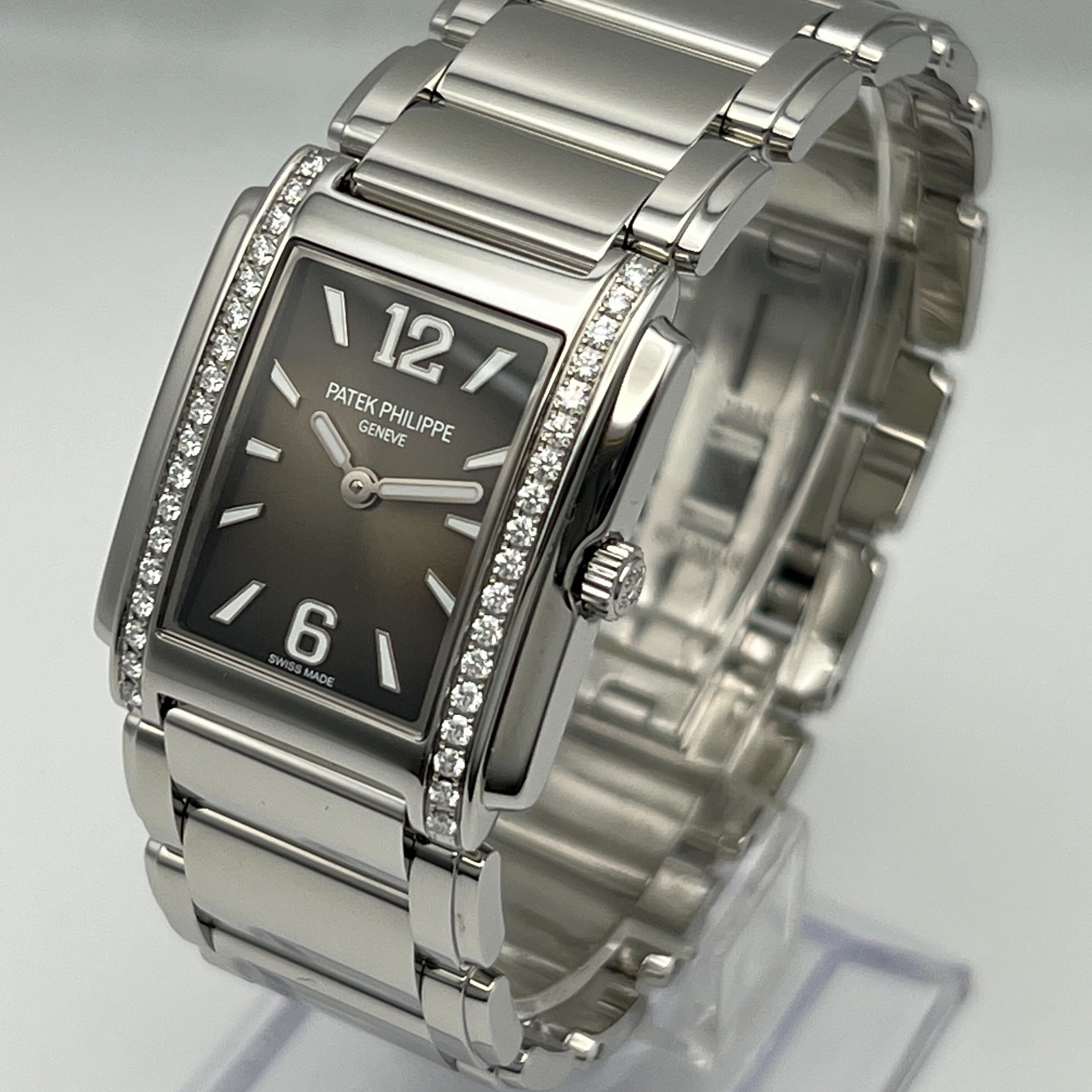 1200A-010 'Ladies' Quartz Stainless Steel Gray Dial Diamond (2023)