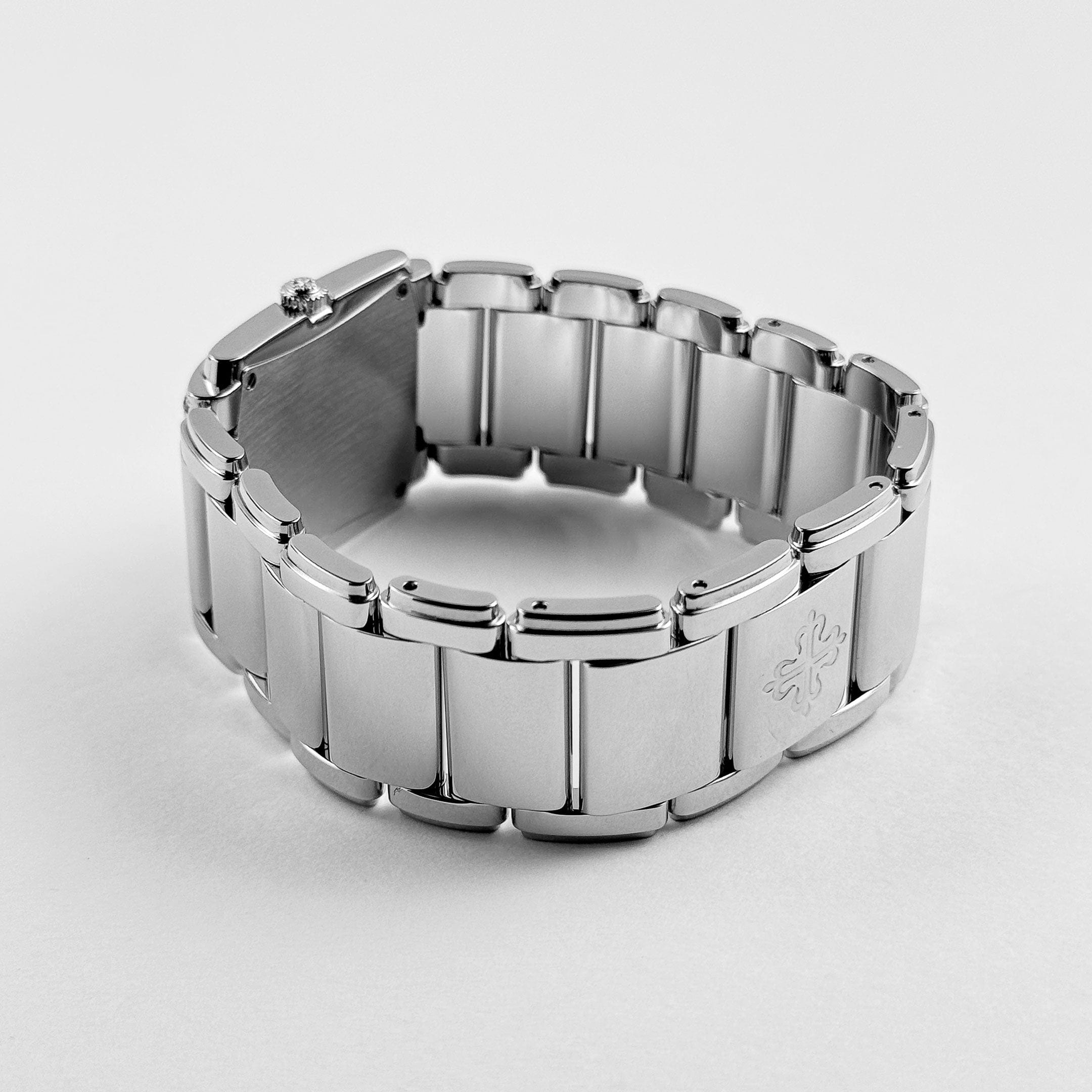 Patek Philippe Twenty-4 4910/1200A-010 'Ladies' Stainless Steel Gray Dial Diamond Bezel Quartz