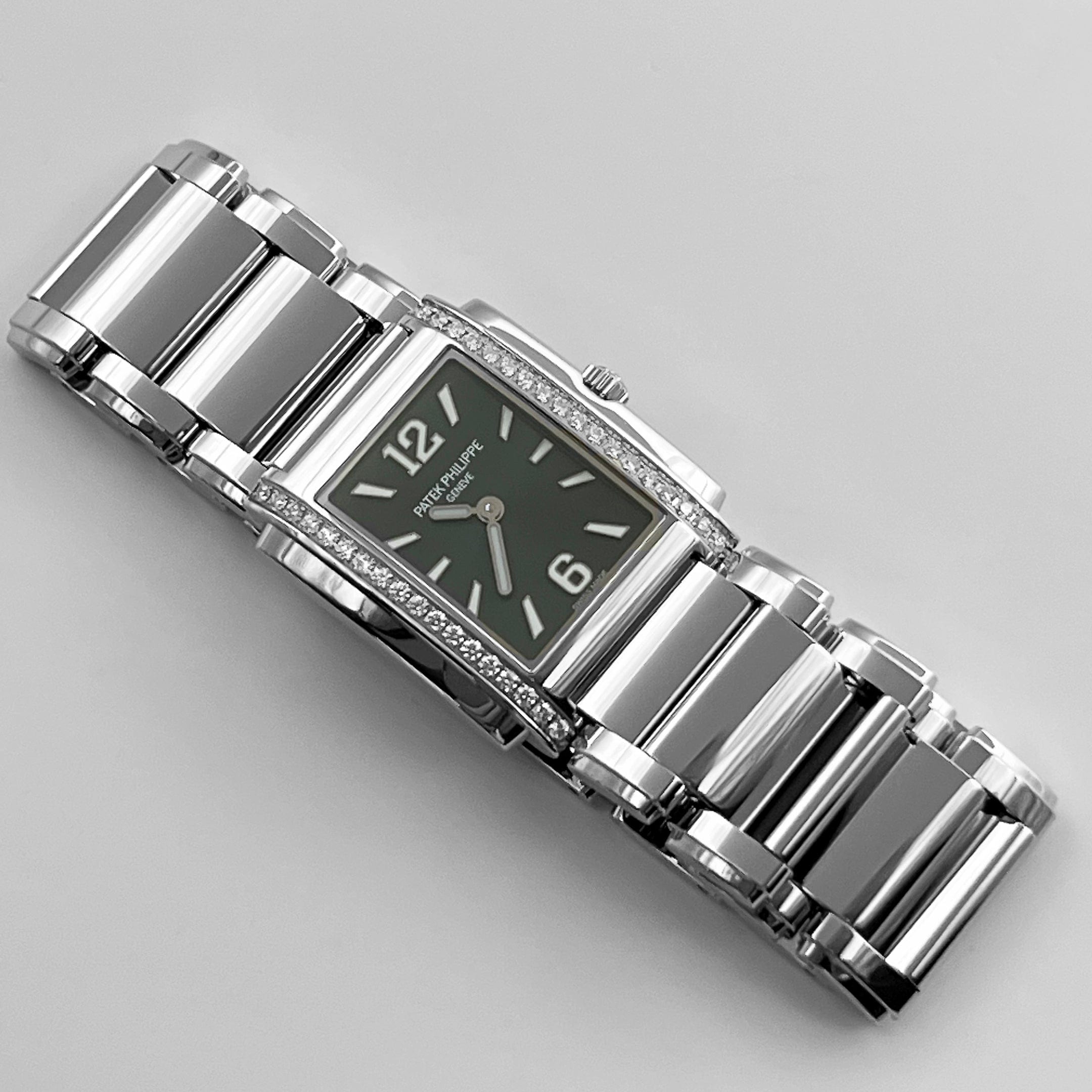 1200A-011 'Ladies' Stainless Steel Green Diamond Dial Quartz (2025)