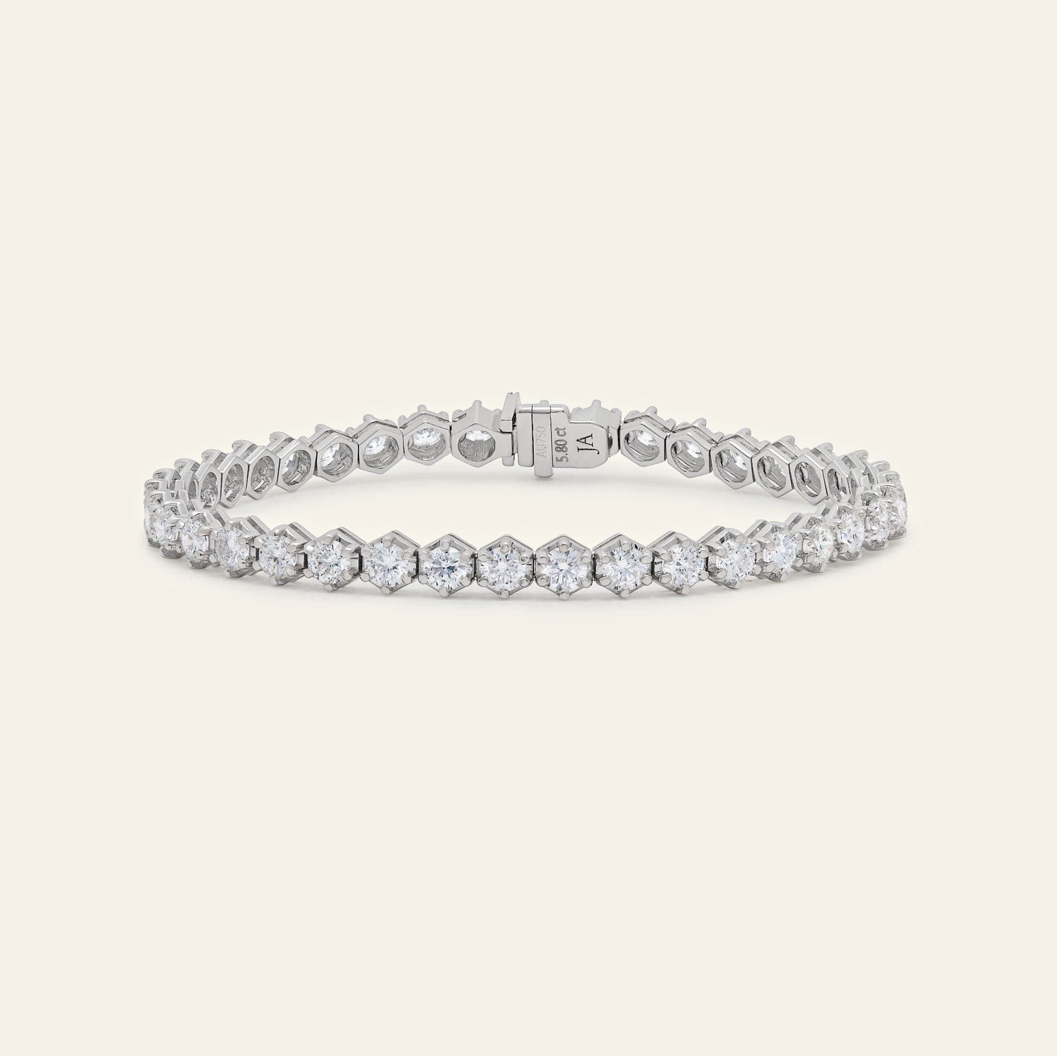 penelope-6-carat-diamond-tennis-bracelet-jewels-aficionado-1208354202.jpg