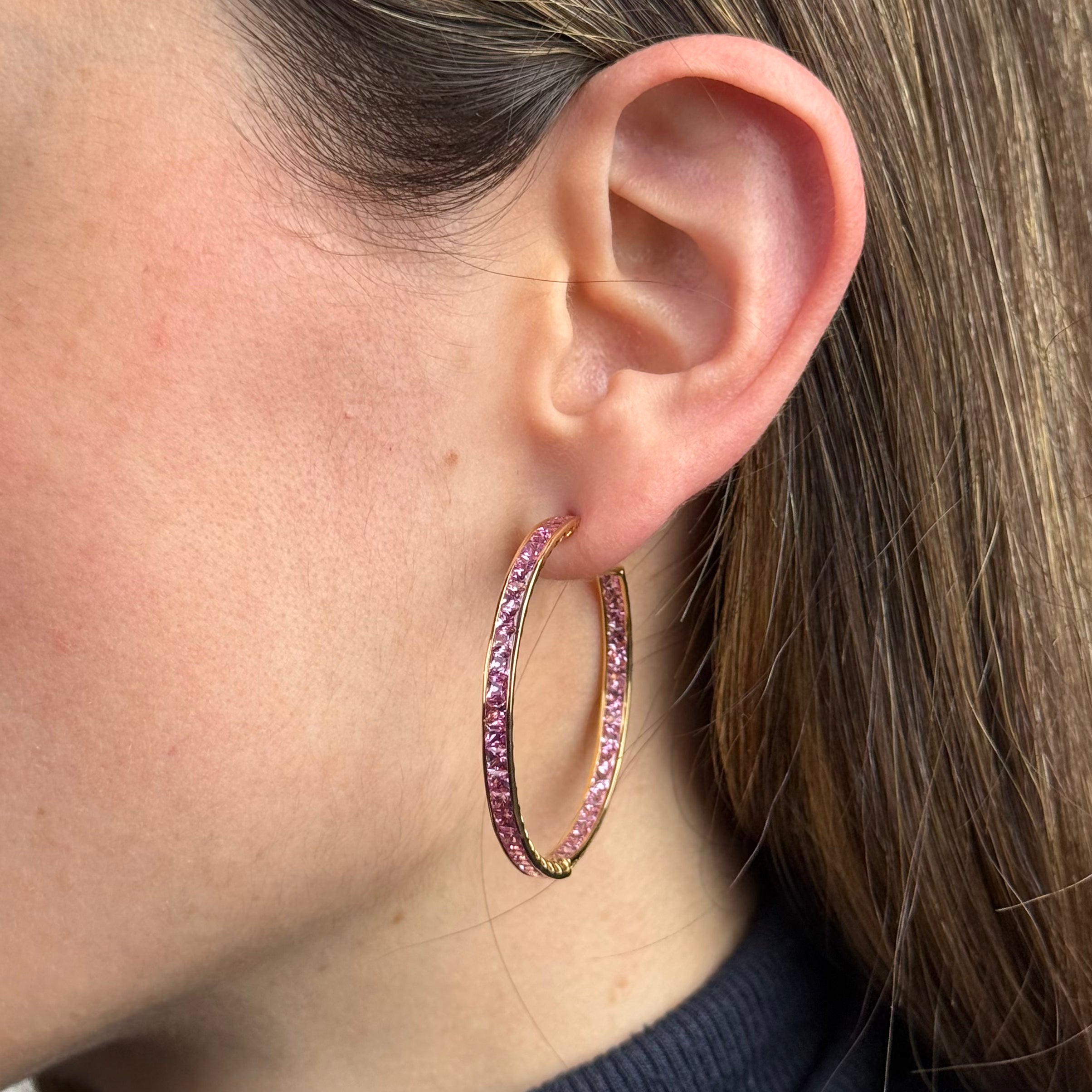 pink-sapphire-hoop-earrings-jewels-aficionado-1226680309.heic