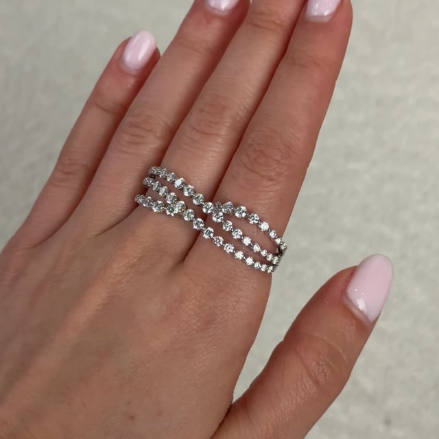 The Crosswave Diamond Ring