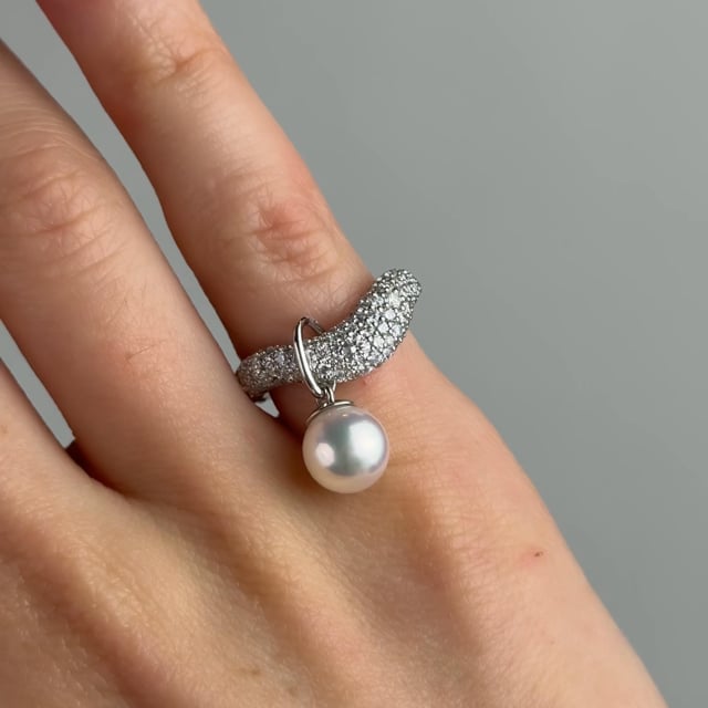 Isla Pearl Pinky Ring