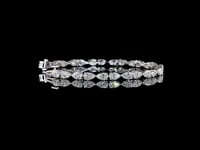 7 Carat Lab Grown Pear-Shaped Diamond Bracelet