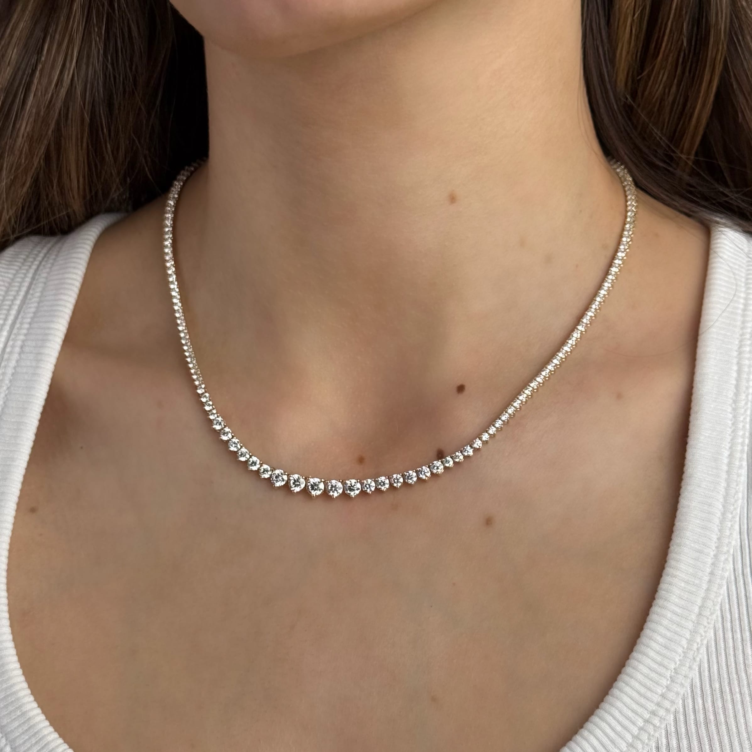 riviera-7-3-carat-graduated-diamond-tennis-necklace-in-yellow-gold-jewels-aficionado-1234999540.jpg