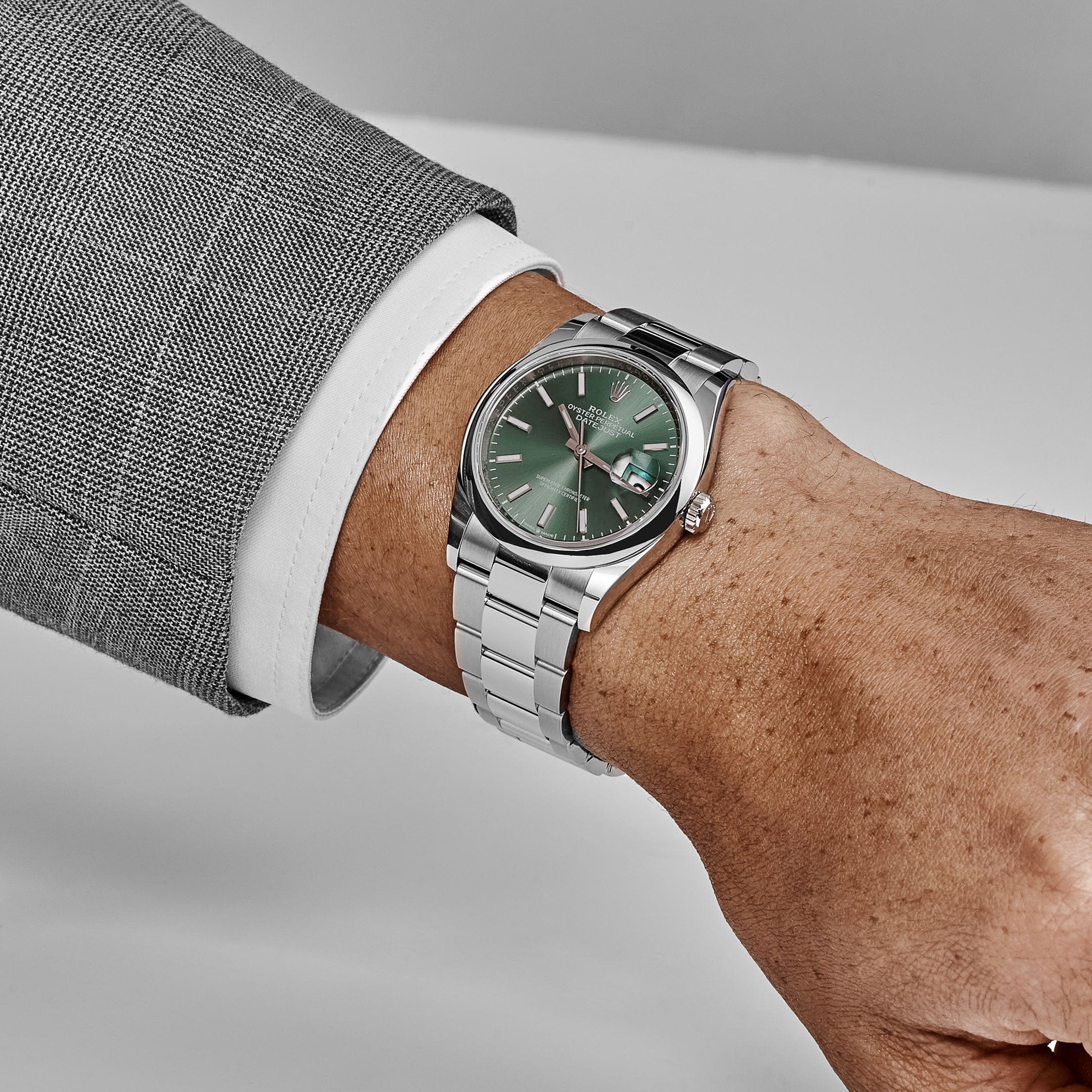 rolex-datejust-36-126200-stainless-steel-mint-green-dial-oyster-2025-rolex-1204901617.jpg