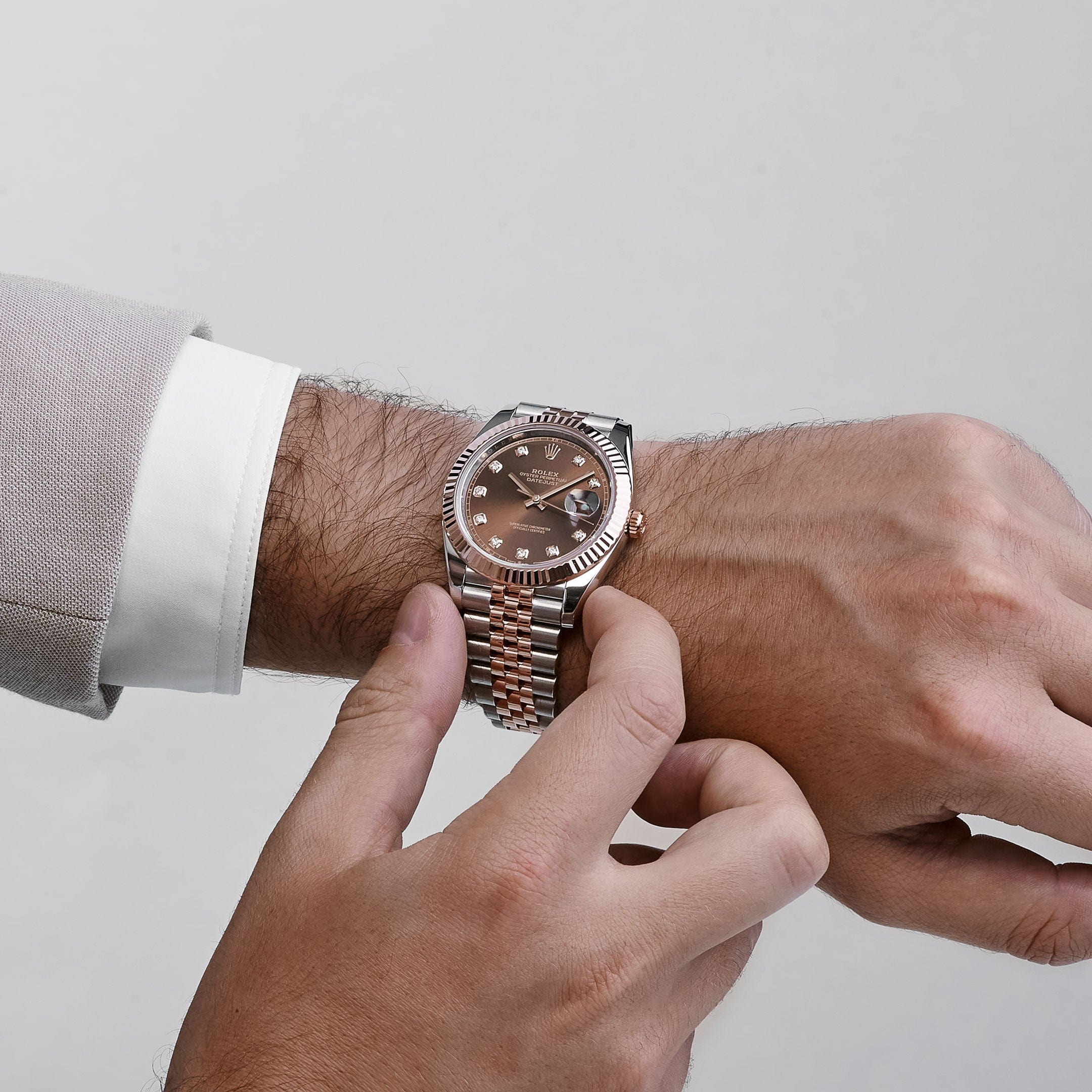 rolex-datejust-41-126331-stainless-steel-rose-gold-chocolate-diamond-dial-jubilee-2025-rolex-1255791027.jpg