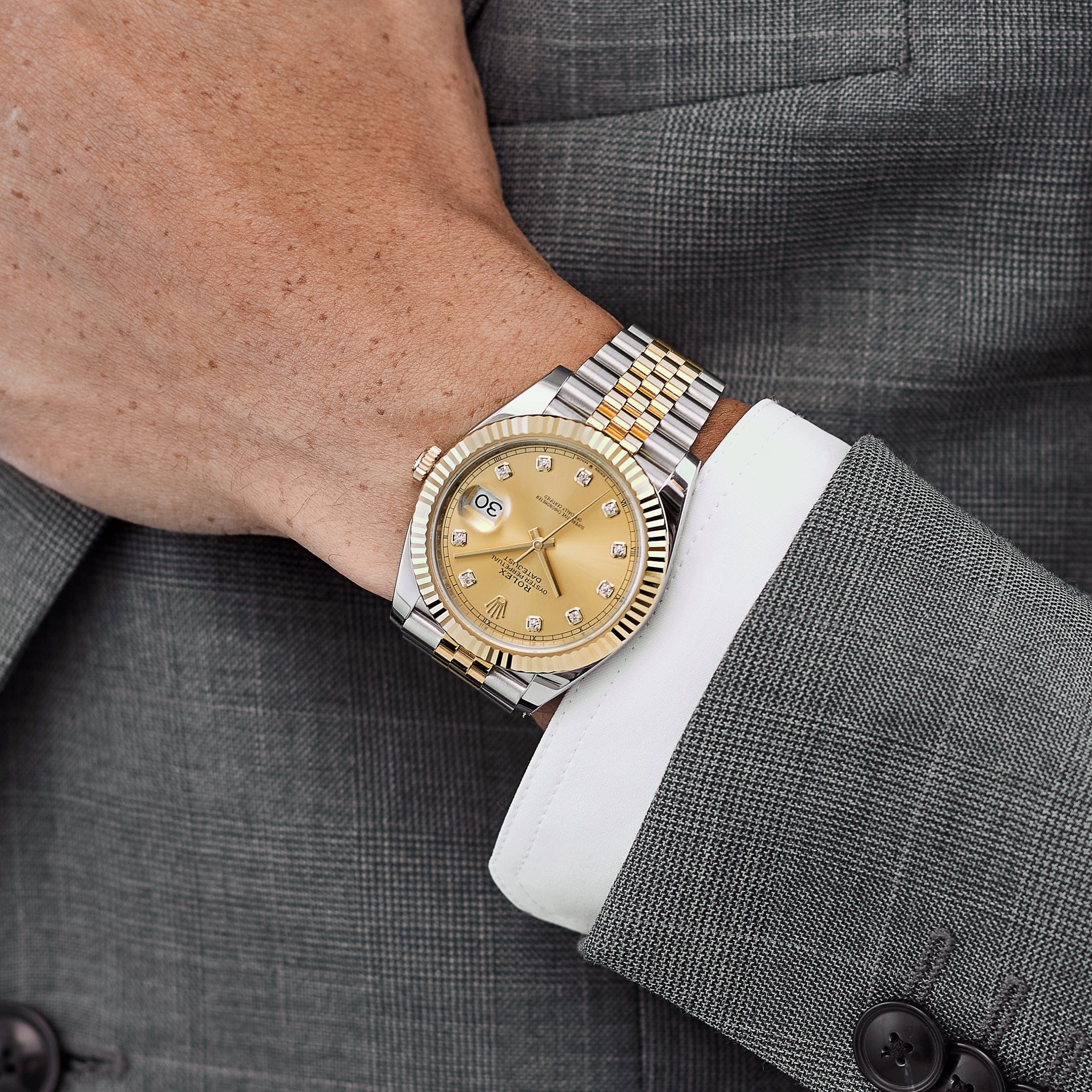 rolex-datejust-41-126333-yellow-gold-stainless-steel-champagne-diamond-dial-jubilee-2025-rolex-1255790933.jpg