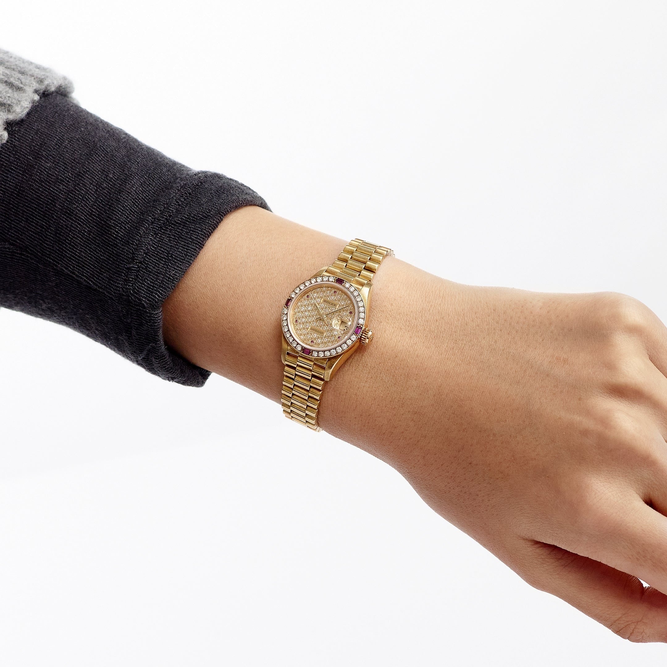 rolex-datejust-79068-ladies-yellow-gold-diamond-ruby-dial-and-bezel-1995-rolex-1255790955.jpg