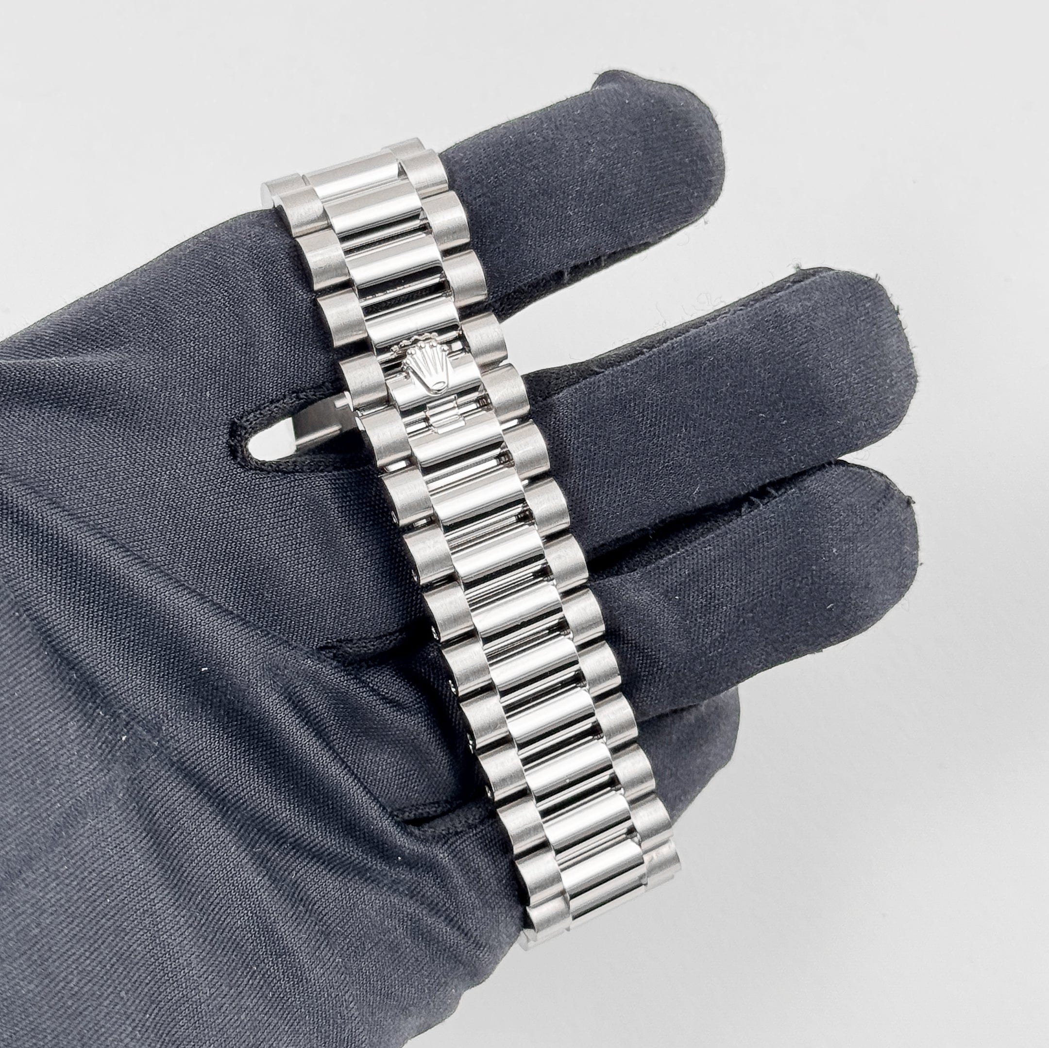 Rolex Day-Date 36 128349RBR White Gold Diamond Bezel Pink Diamond Dial