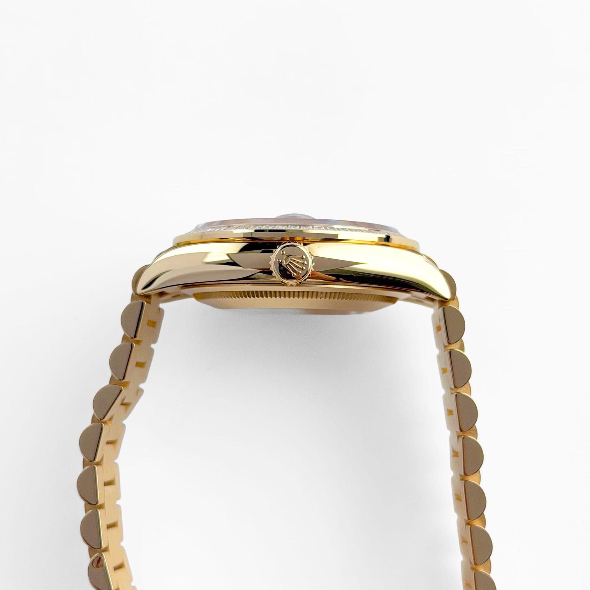 Rolex Day-Date 36 128398TBR Yellow Gold Carnelian Diamond Dial Diamond Bezel President (2025)
