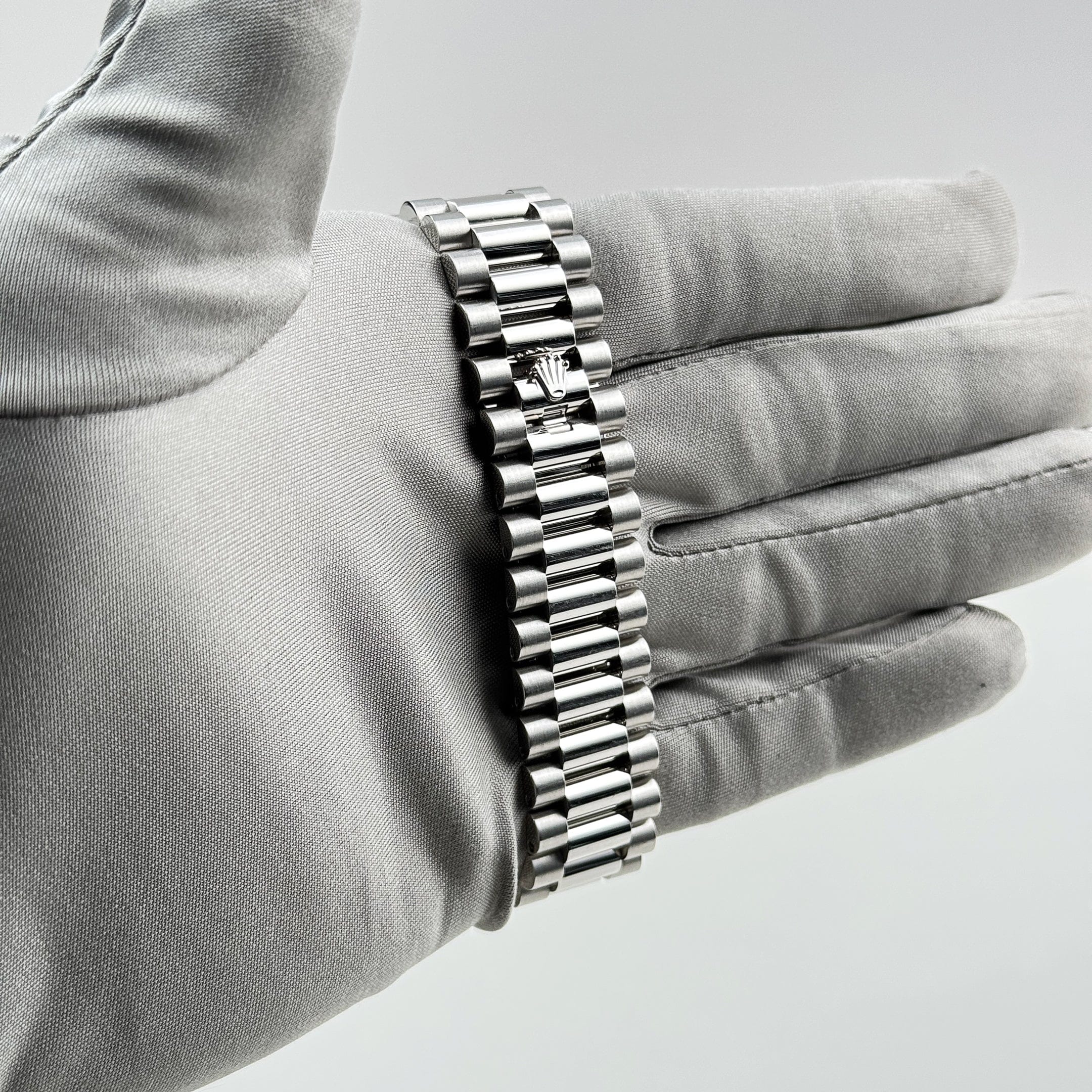 Rolex Day-Date 40 228206 Platinum Blue Dial (2022)