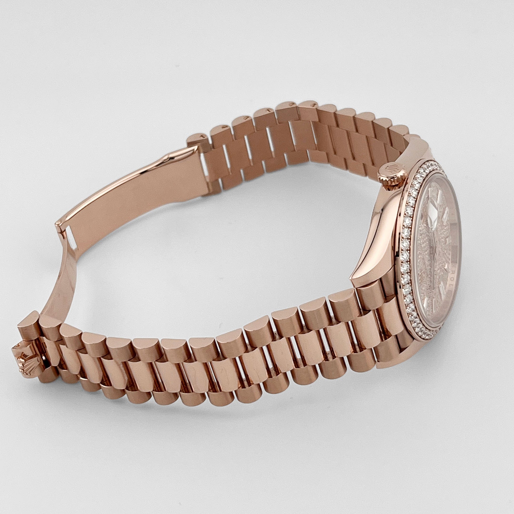 Rolex Day-Date 40 228345RBR Rose Gold Diamond-Paved Dial Diamond Bezel President (2024)