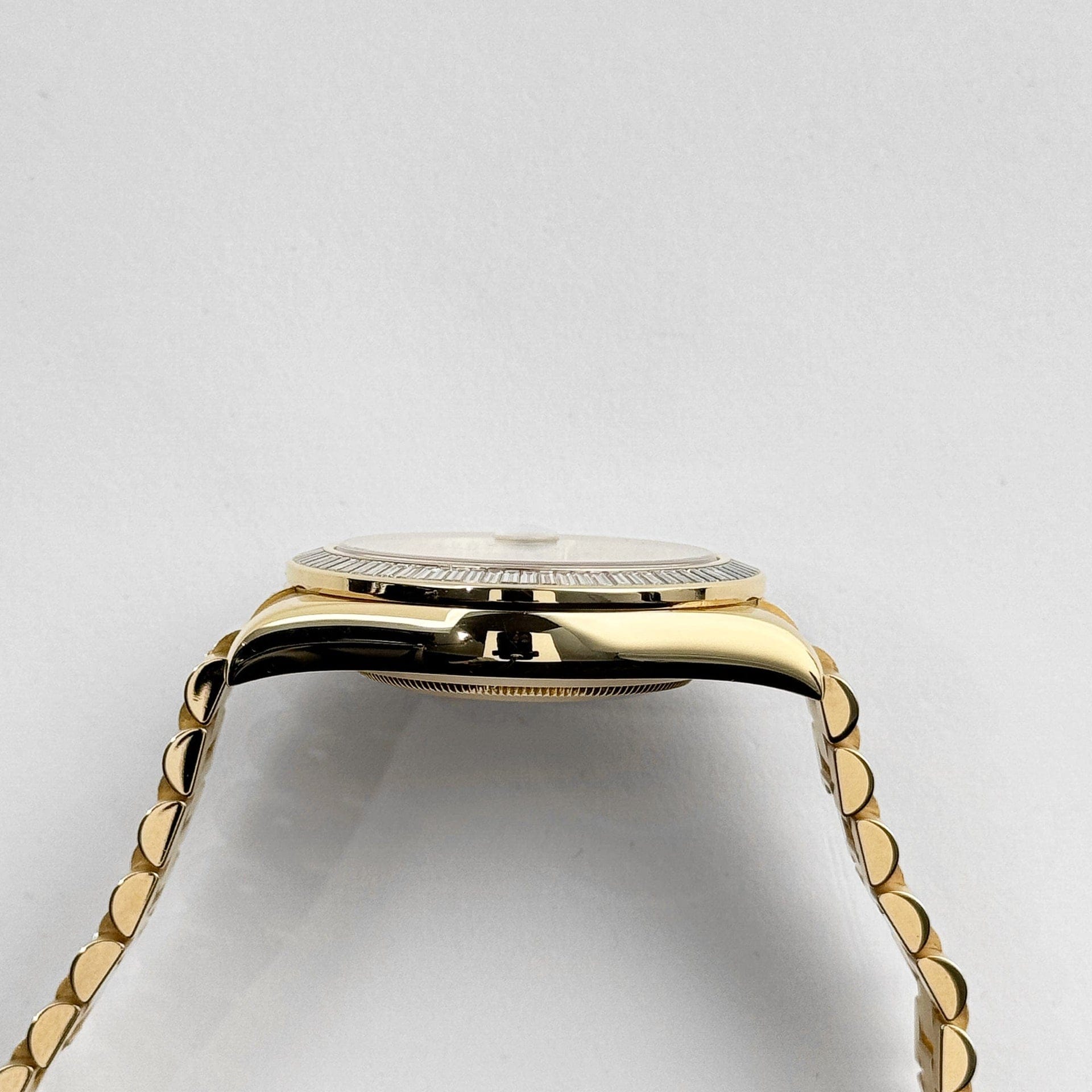 Rolex Day-Date 218398 Yellow Gold Champagne Dial Diamond Bezel (2010)