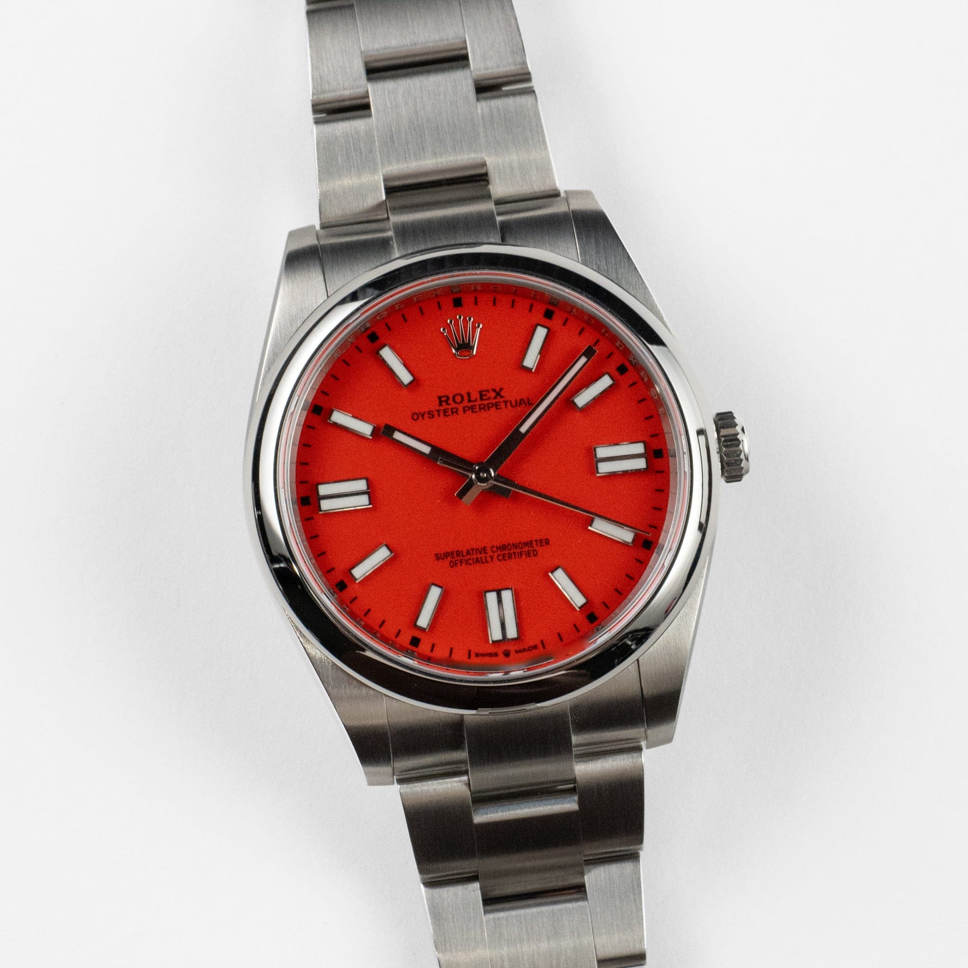 Rolex Oyster Perpetual 41 124300 Stainless Steel Coral Red Dial (2021)