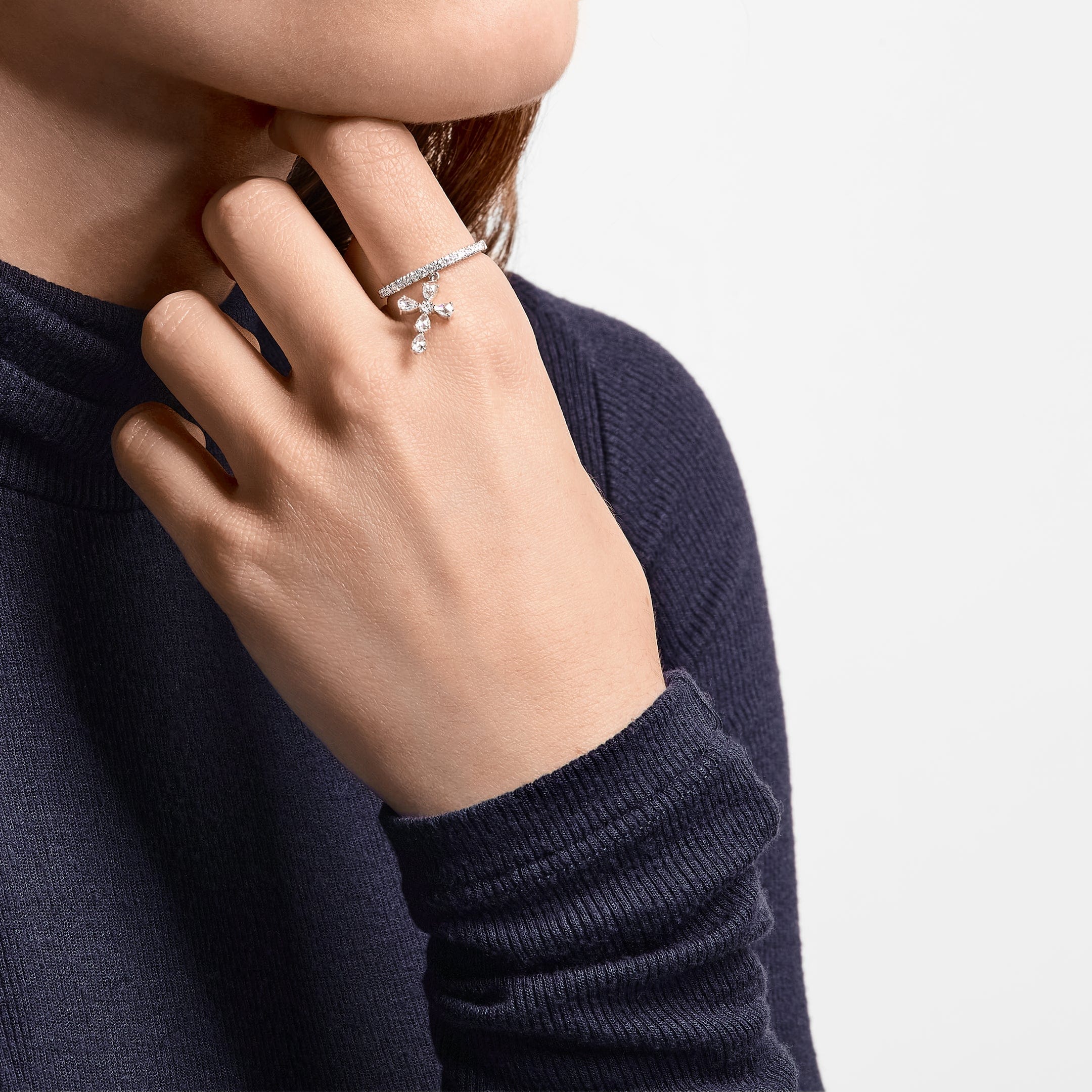 rose-cut-diamond-cross-ring-jewels-aficionado-1158758221.jpg