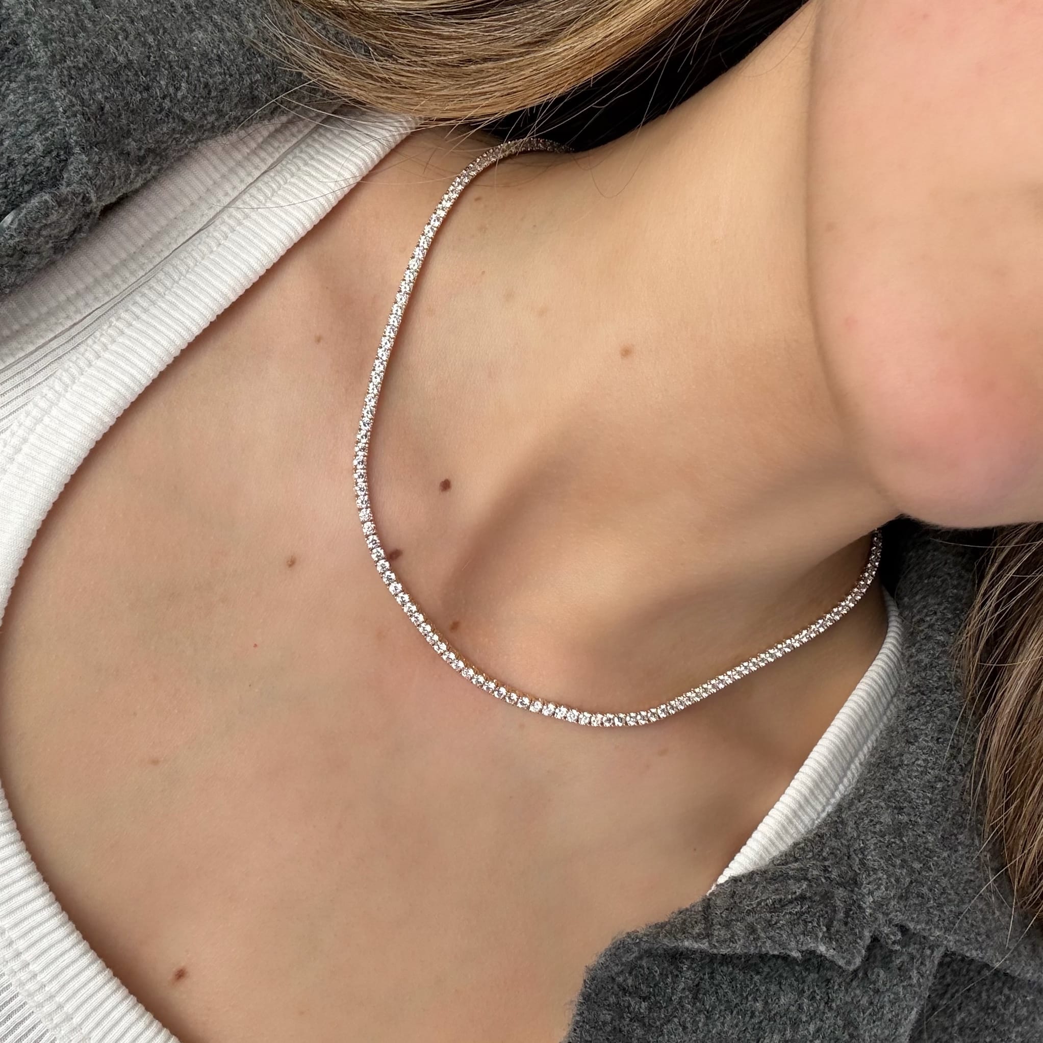 sienna-10-carat-diamond-tennis-necklace-in-yellow-gold-jewels-aficionado-1234999541.jpg